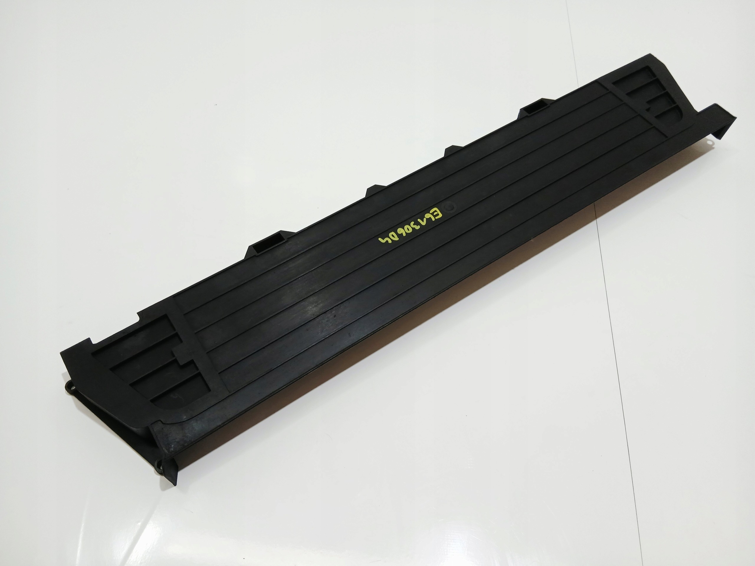 bracket holder radiator BMW E60 E61 3.0D 7791180
