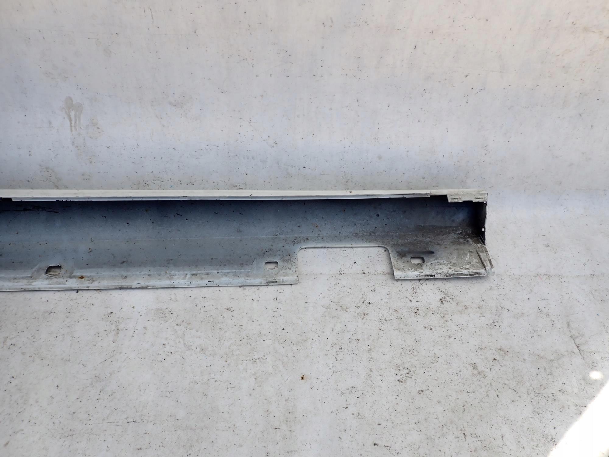 MERCEDES B-KLASA II 2 W246 11-18 threshold left moulding threshold left