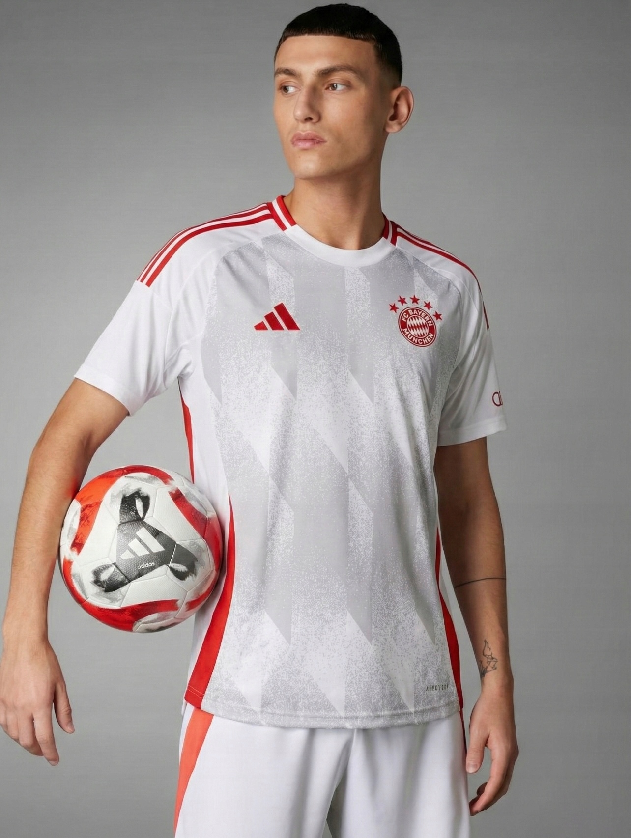 Koszulka Piłkarska Bayern Monachium Treningowa Adidas JD9263 Rozmiar L