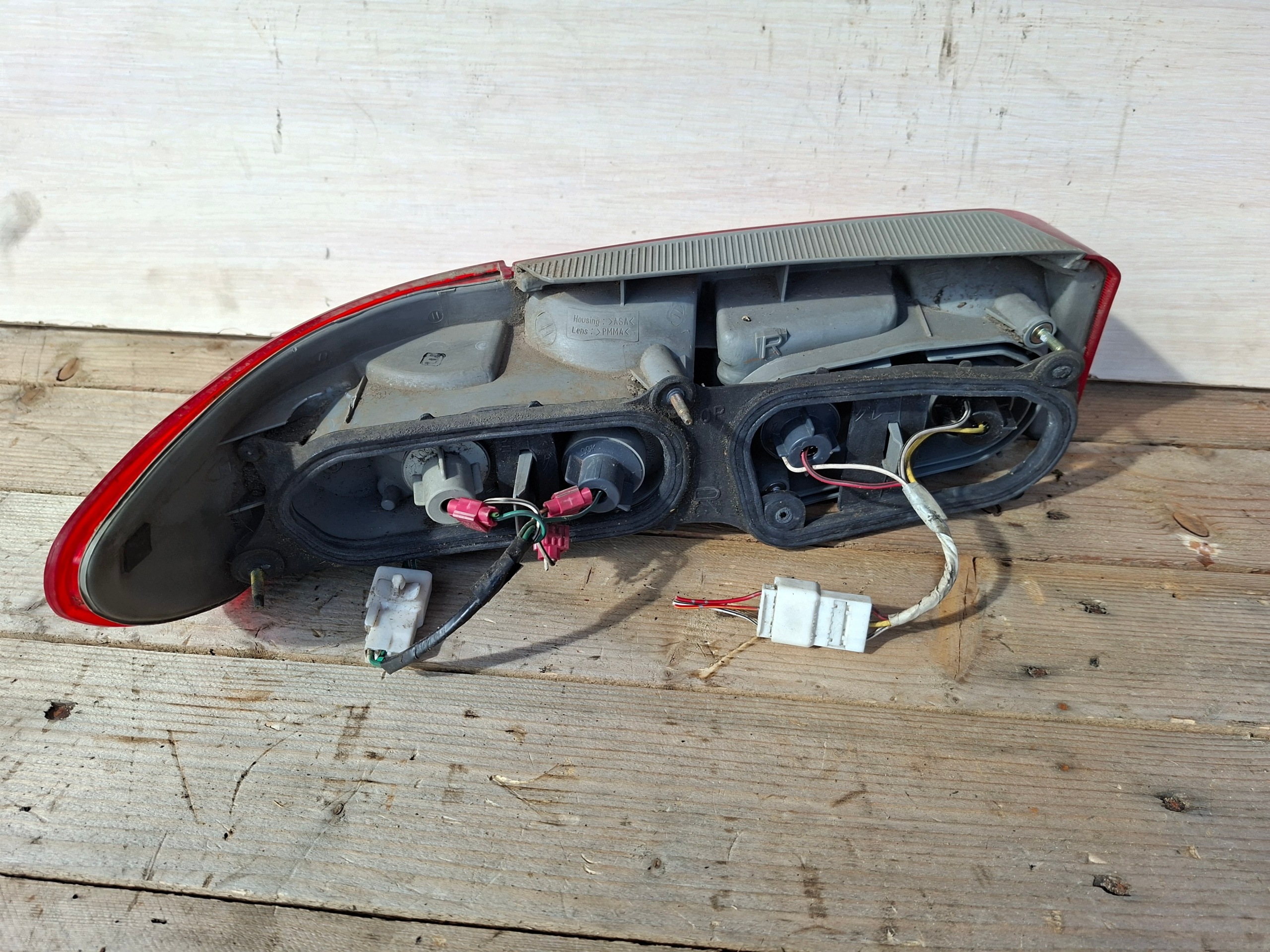 light rear part PASEO left TOYOTA right