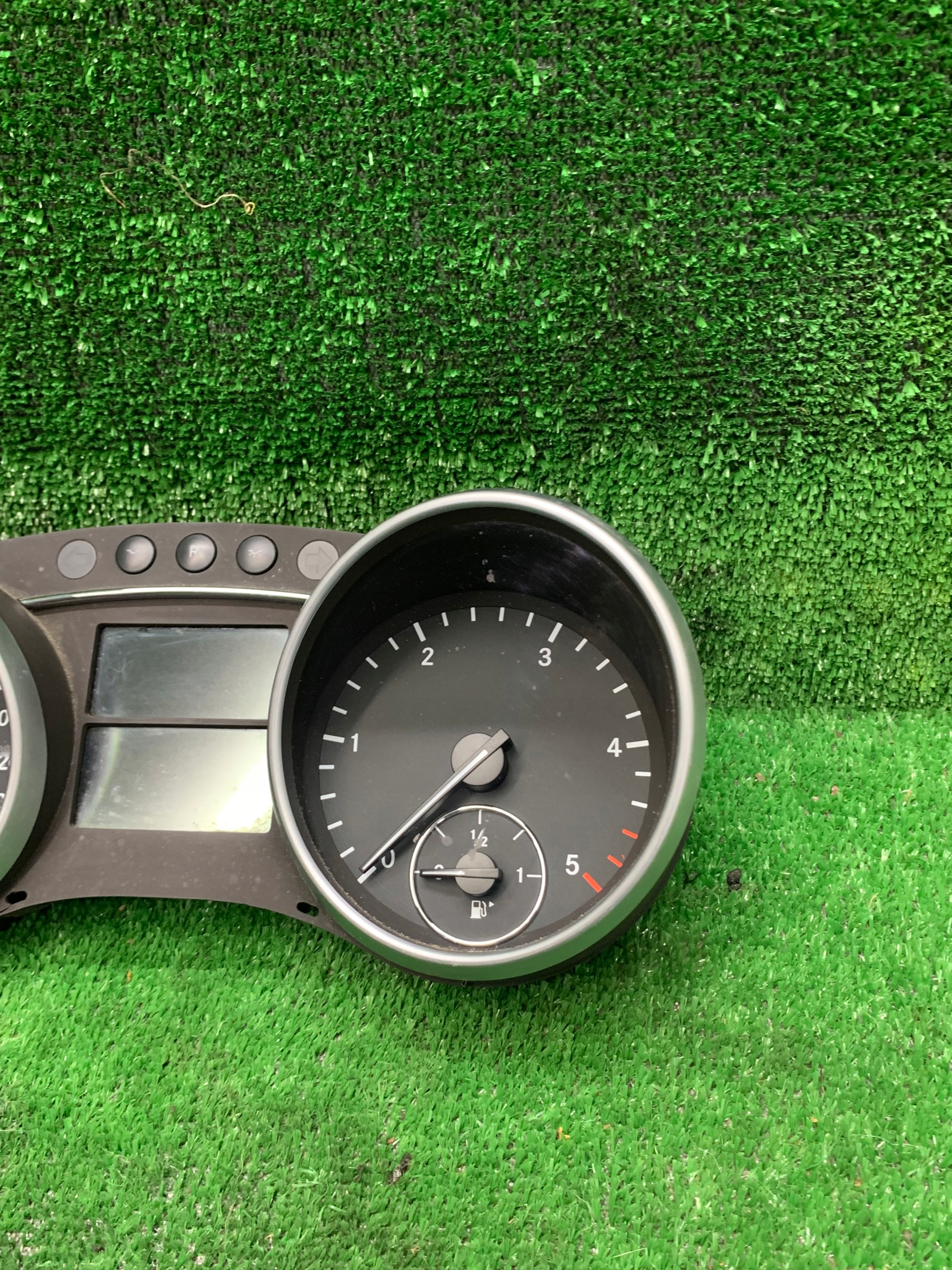 MERCEDES ML W164 dials dials CDI A164540894