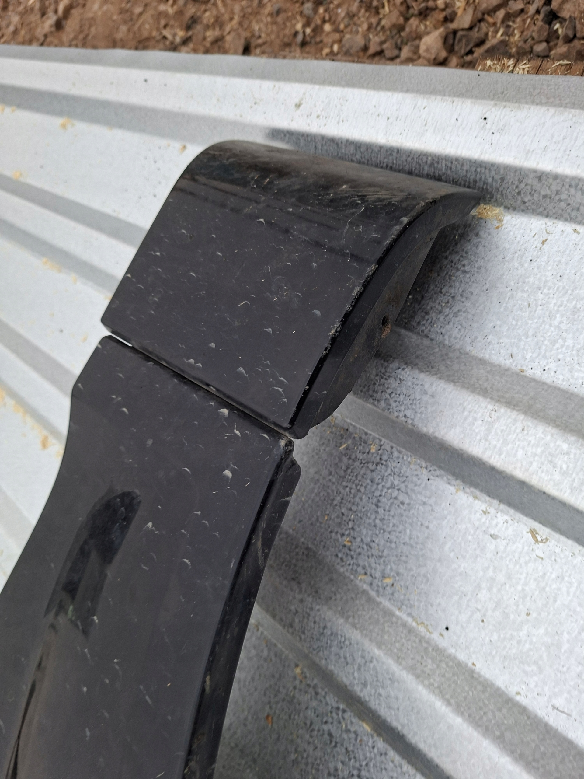 fender left front front AUDI Q7 4L