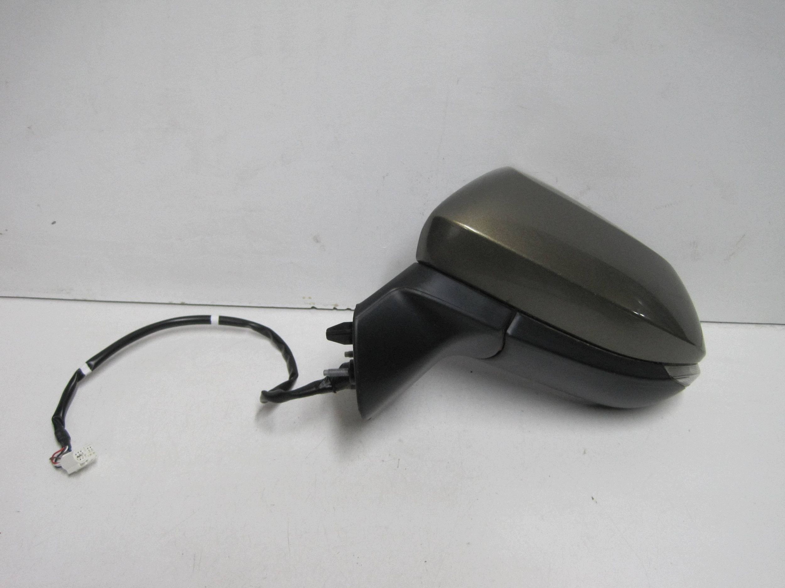 electrics mirror side left TOYOTA YARIS CROSS 24R