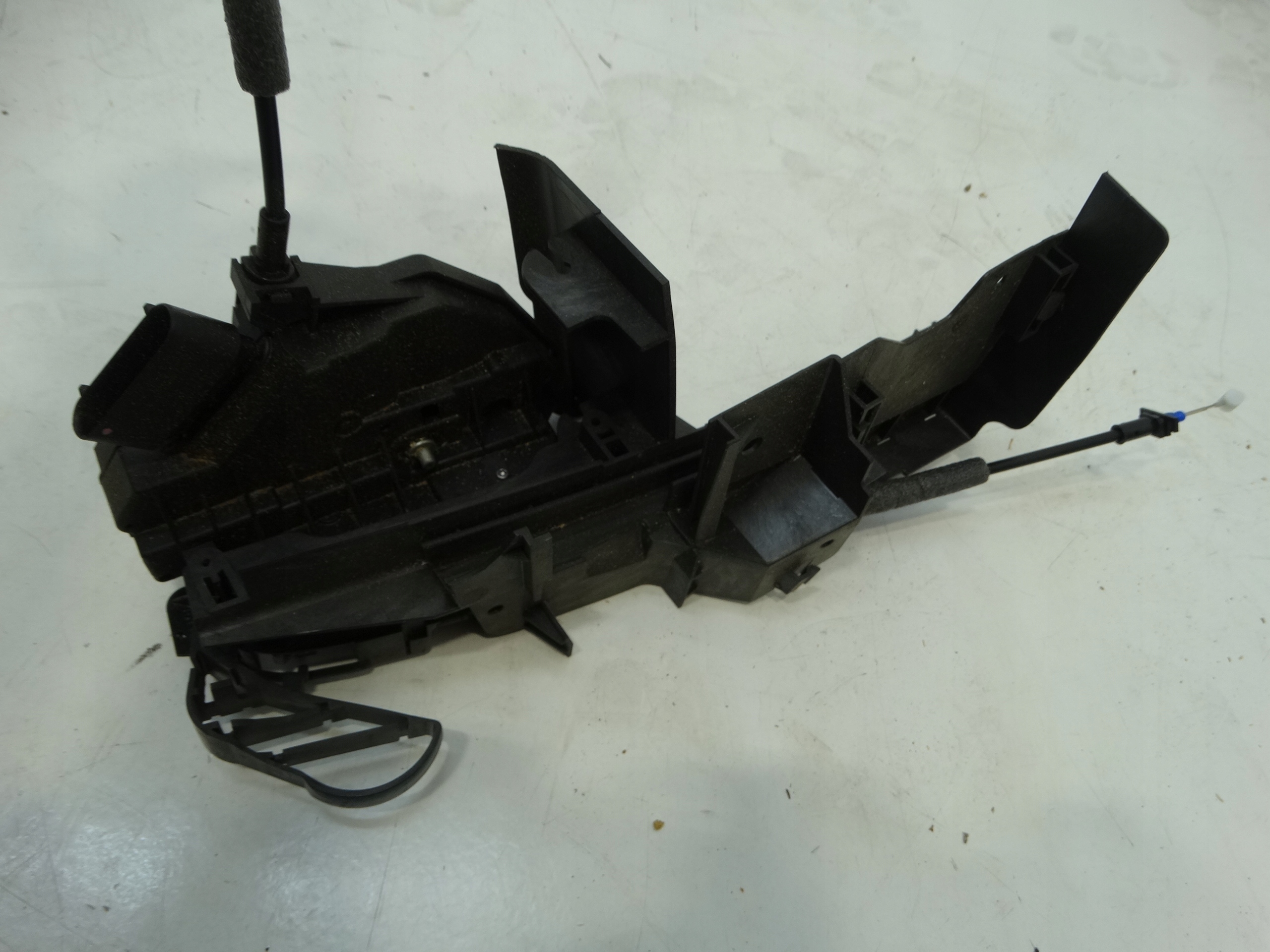 lock door left front FORD FOCUS MK3 10-18R. BM5A-A21813-AH