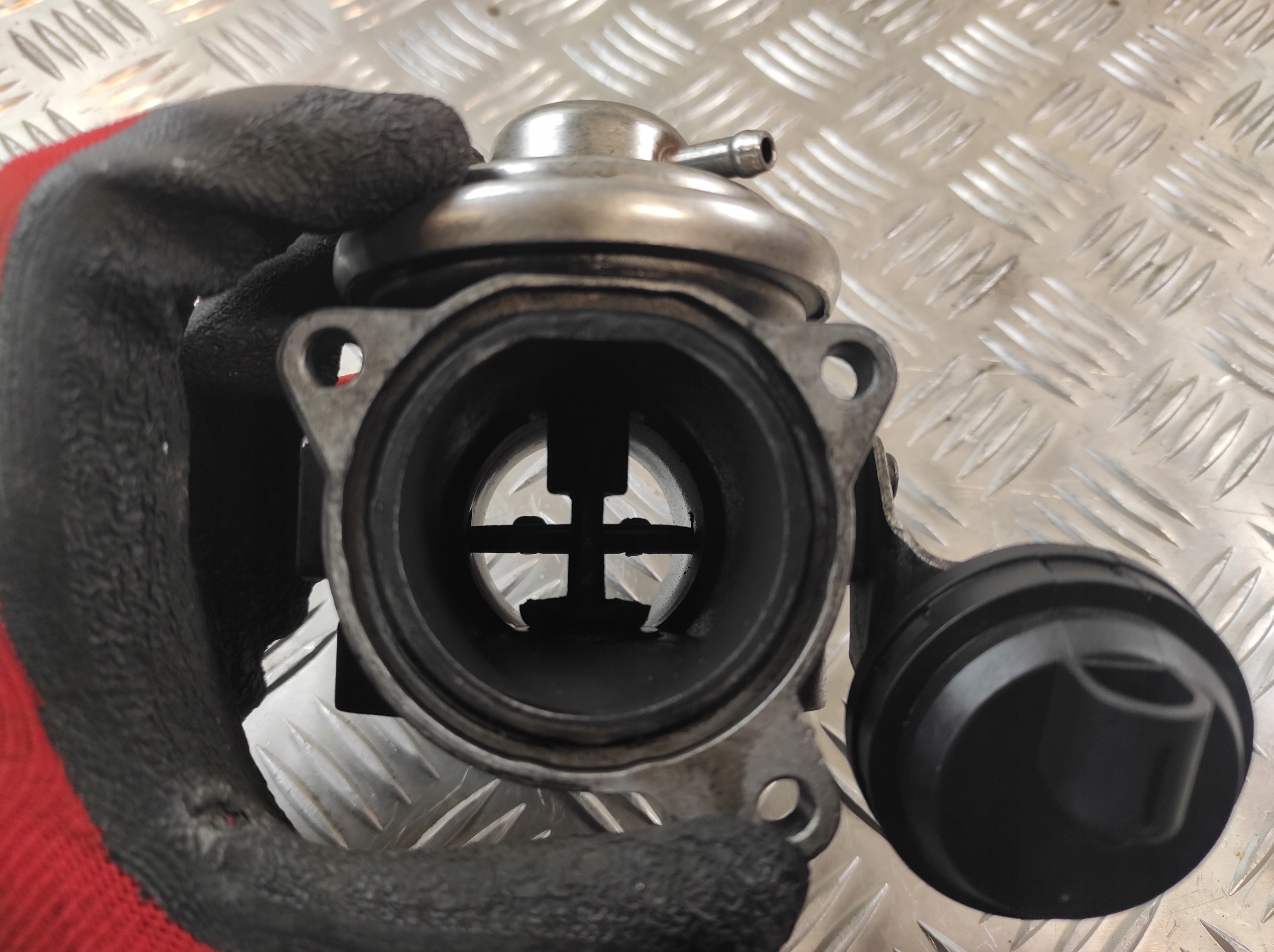 throttle flap air AUDI A3 8L 1.9 TDI 101 KM