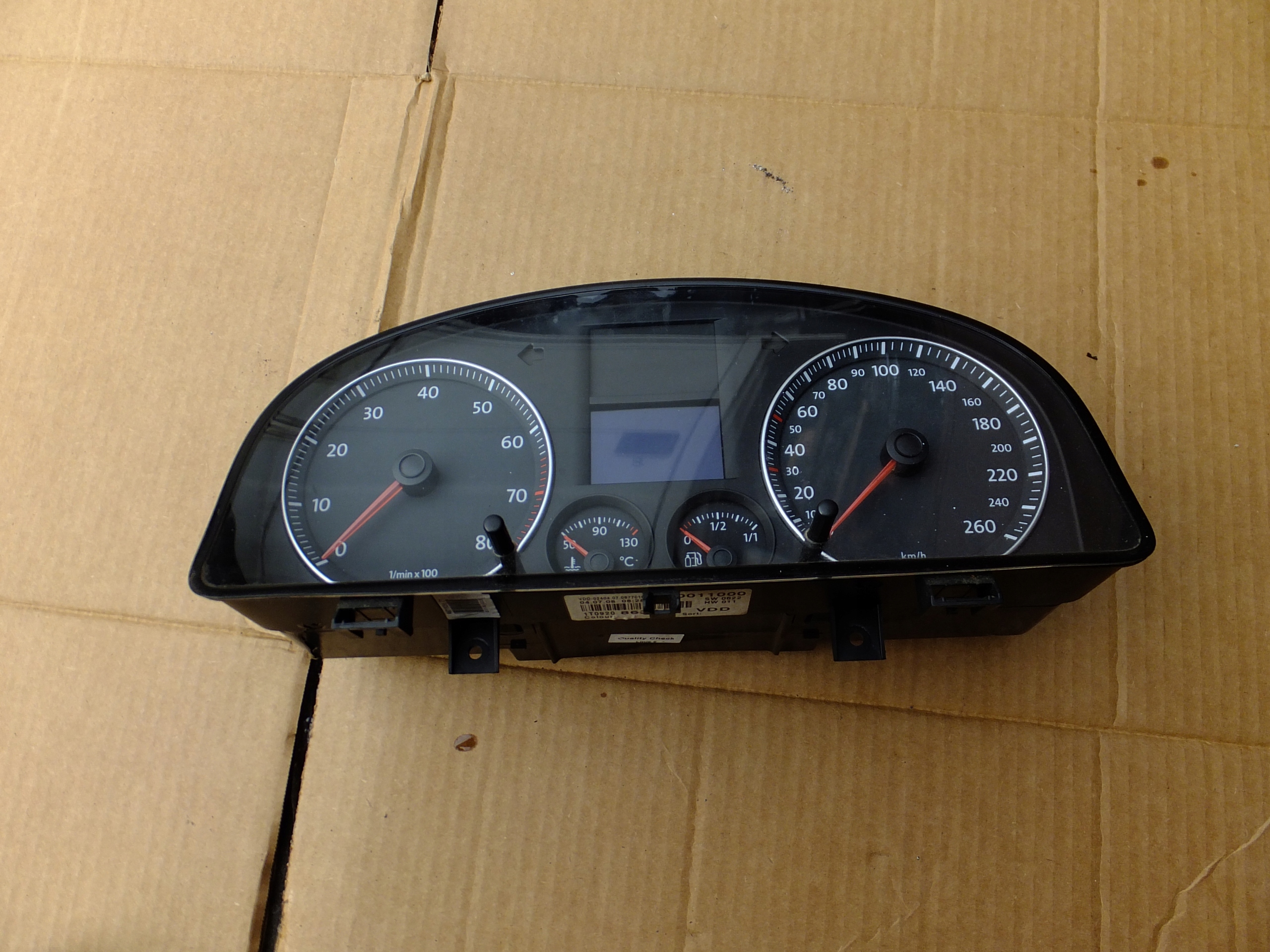 dials dials vw touran and 2,0 B 1T0920863F