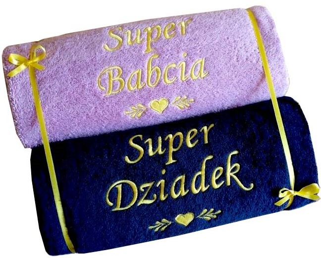 2 ručníky s Nápisem dárek ke Dni Babiček pro Dědečka komplet Výšivka Jméno