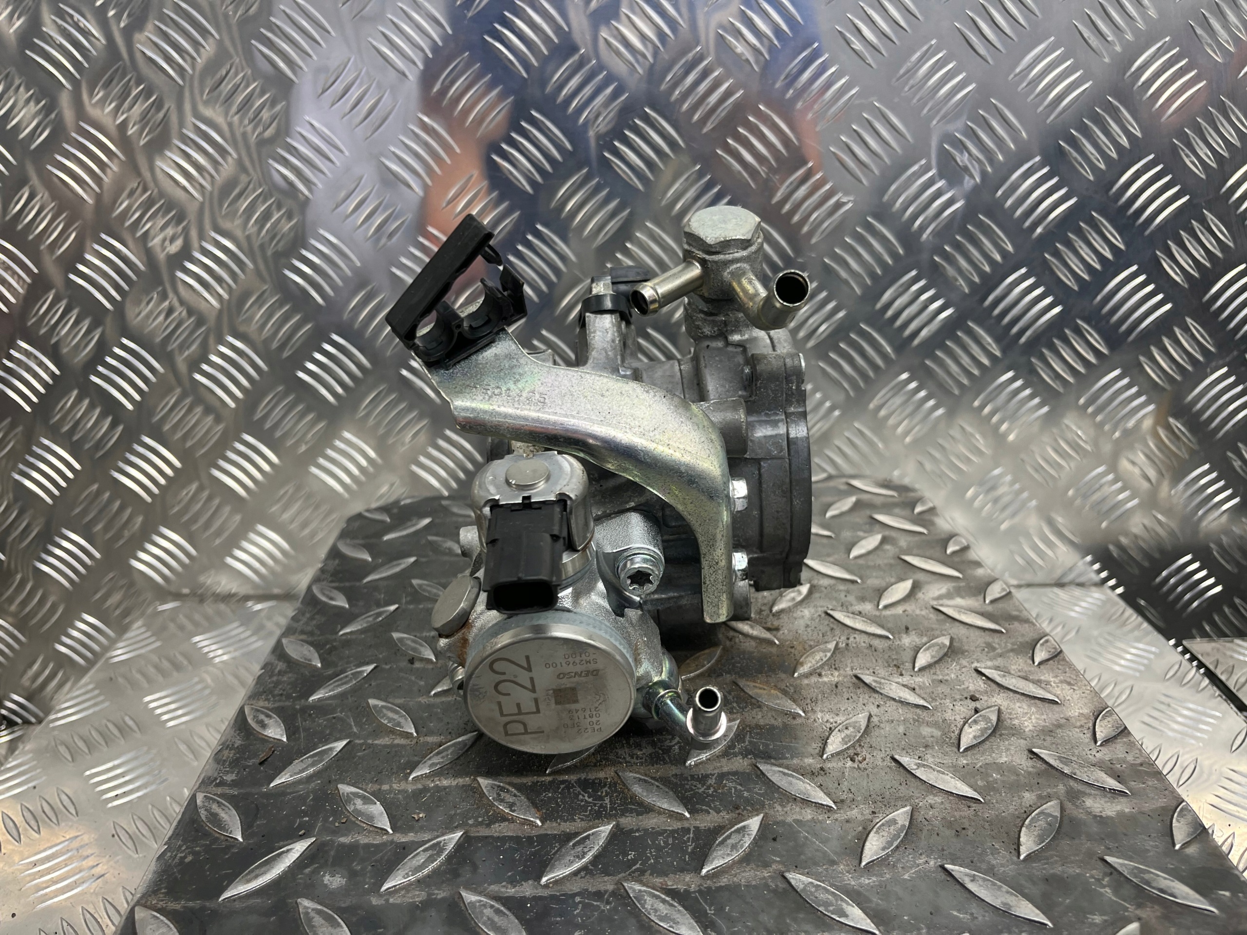 Pompa WYSOKIEGO pressione MAZDA CX3 PE22203F0 2.0 SKYACTIV