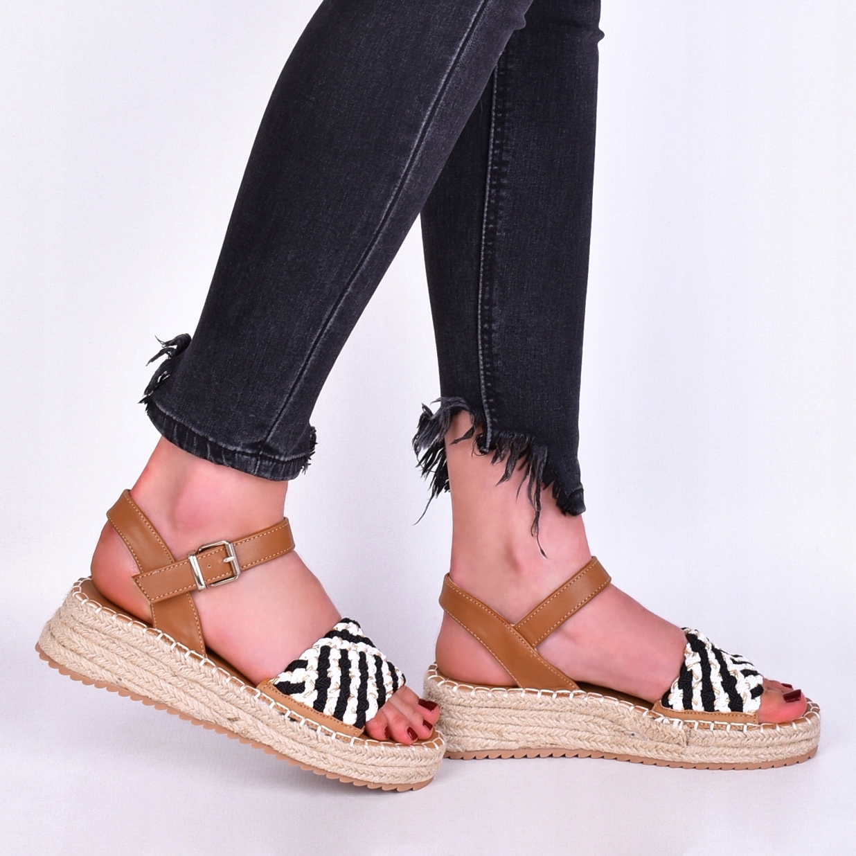 ESPADRYLE DAMSKIE SANDAŁY NA SŁOMCE PLATFORMA Oryginalne opakowanie producenta pudełko