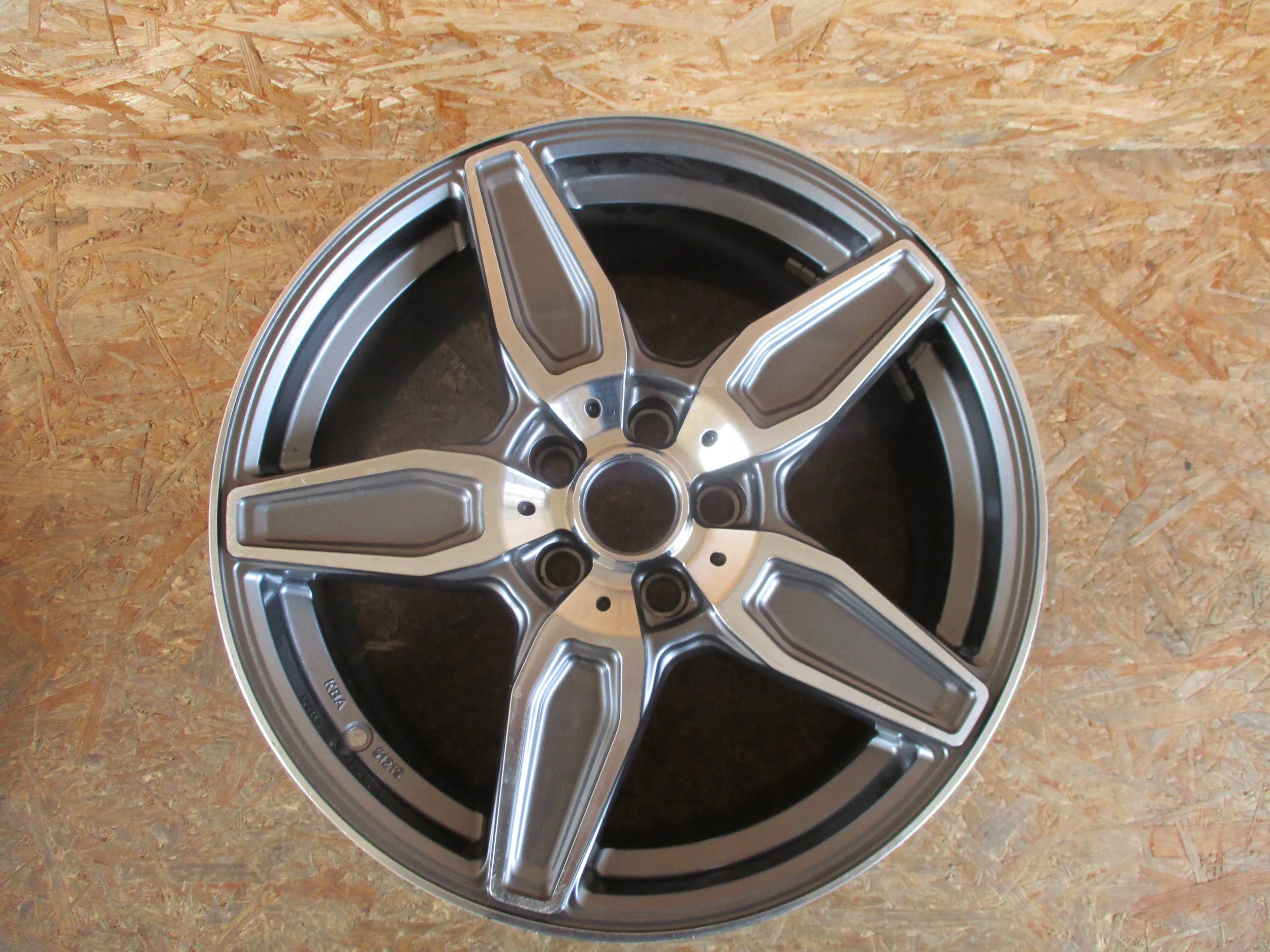 disk hliníkový MERCEDES E KLASA W213 8,5Jx18 ET48 5x112