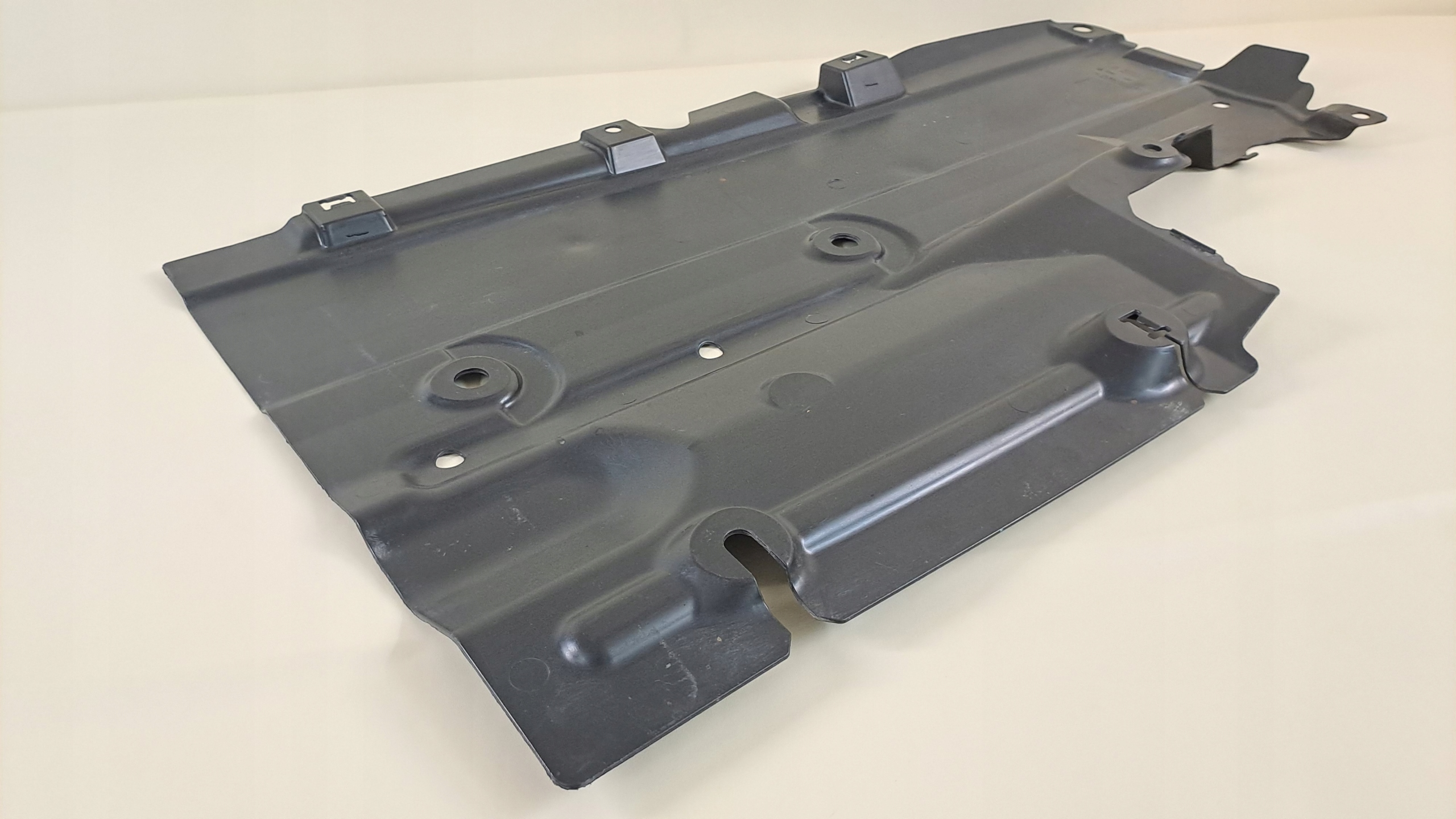 DACIA SANDERO III 3 STEPWAY 21r Blende Abdeckung Unterfahrschutz PR