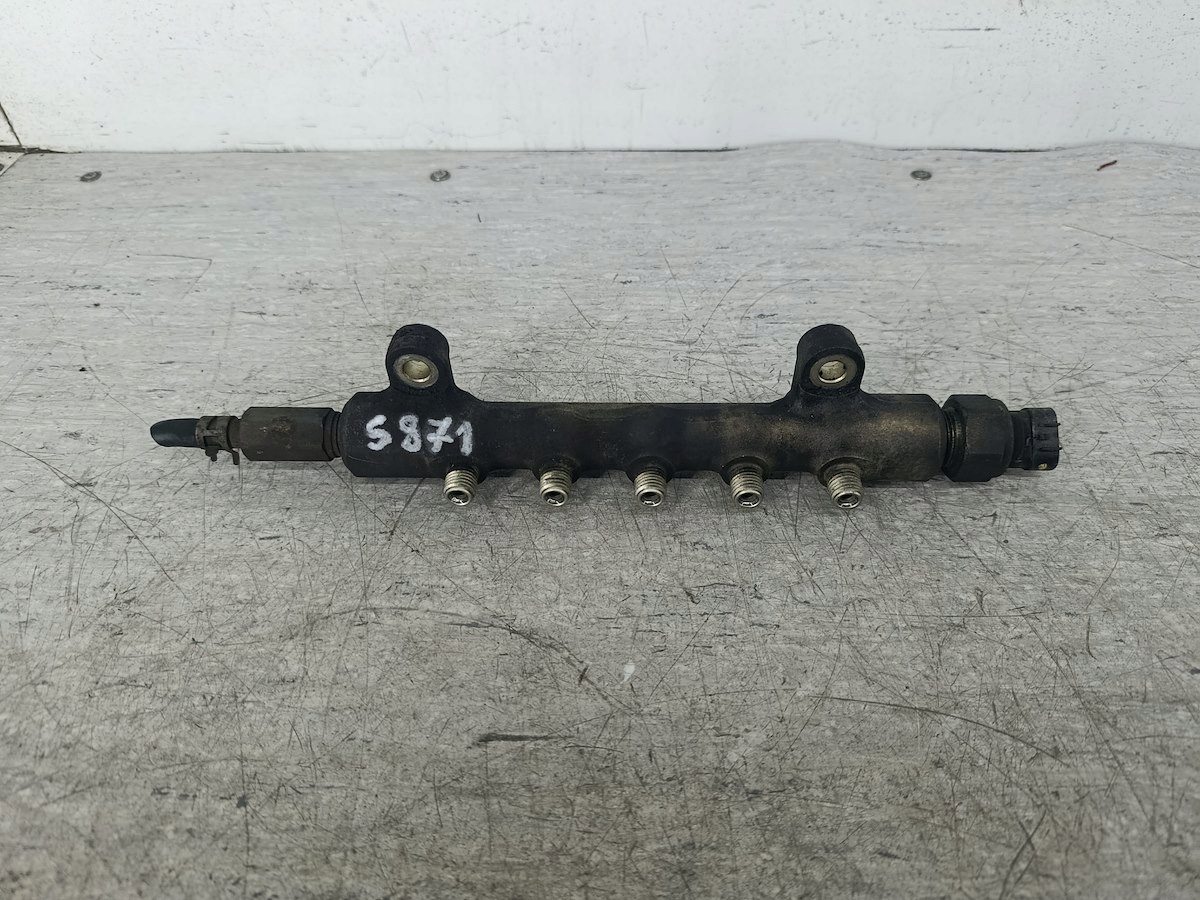 топливная рейка Дизель TOYOTA AVENSIS II T25 2.2