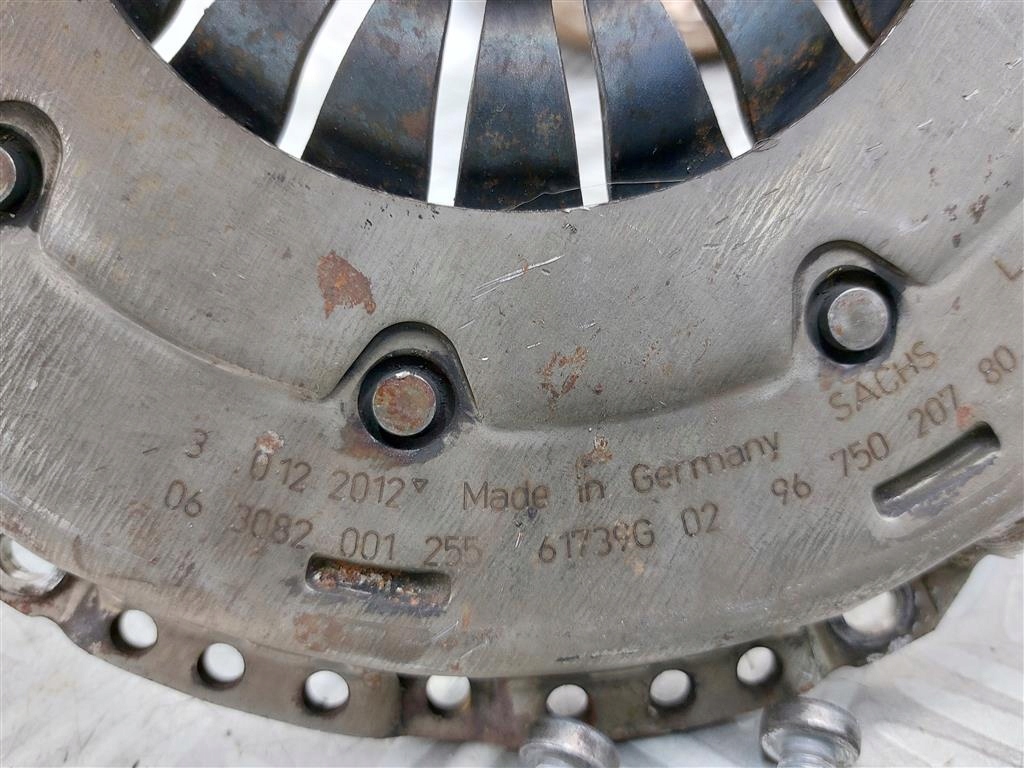 Sprzęgło dwumas Citroen C5 III X7 PEUGEOT 1.6 THP 2008-2017 9673707580 Typ koła koło dwumasowe