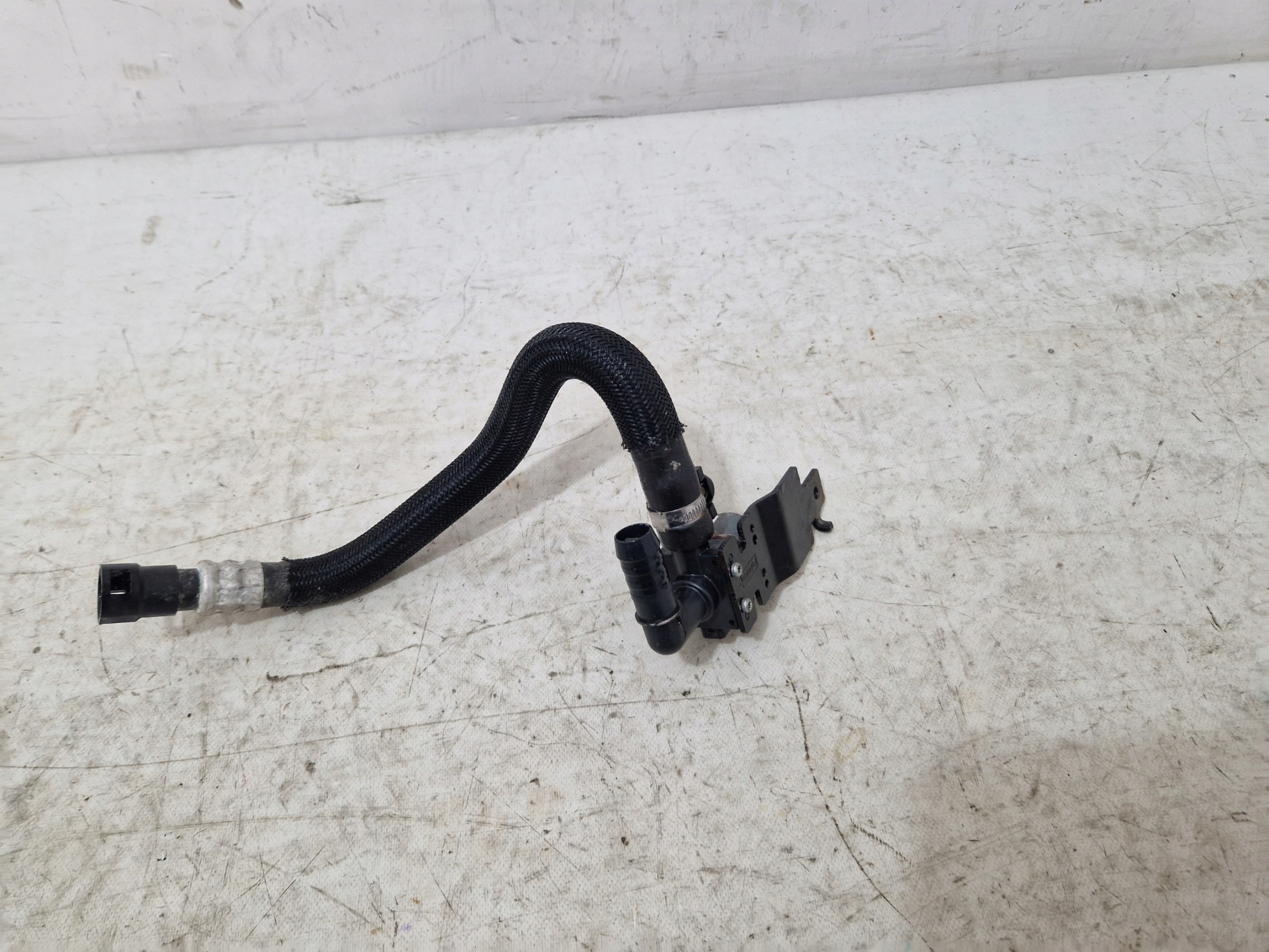 FORD EXPLORER VI MK6 20- 2.3 Sensor Wasserpumpe L1M3-18495-AAA