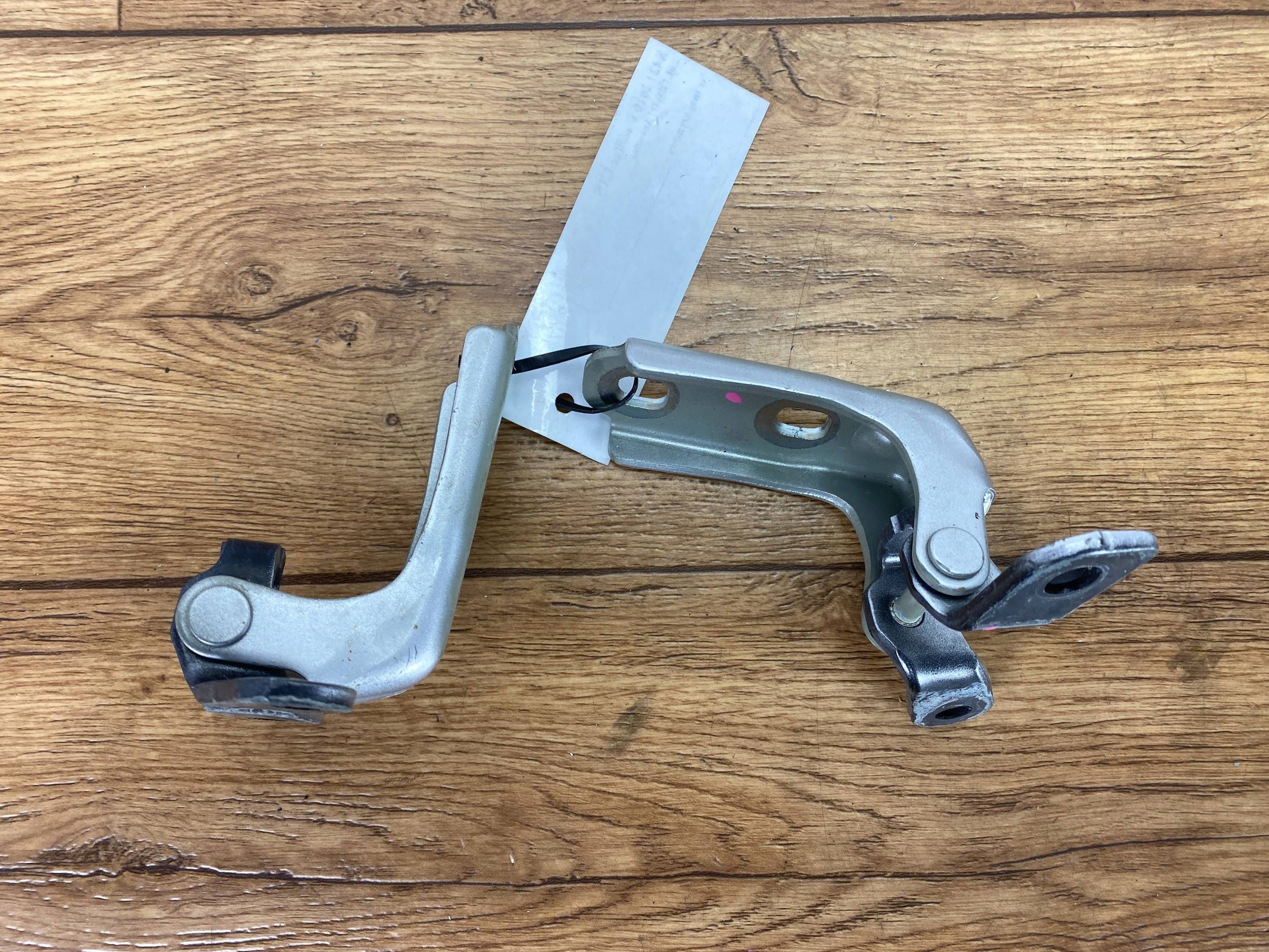 hinges door right front Cadillac CTS III 2014+