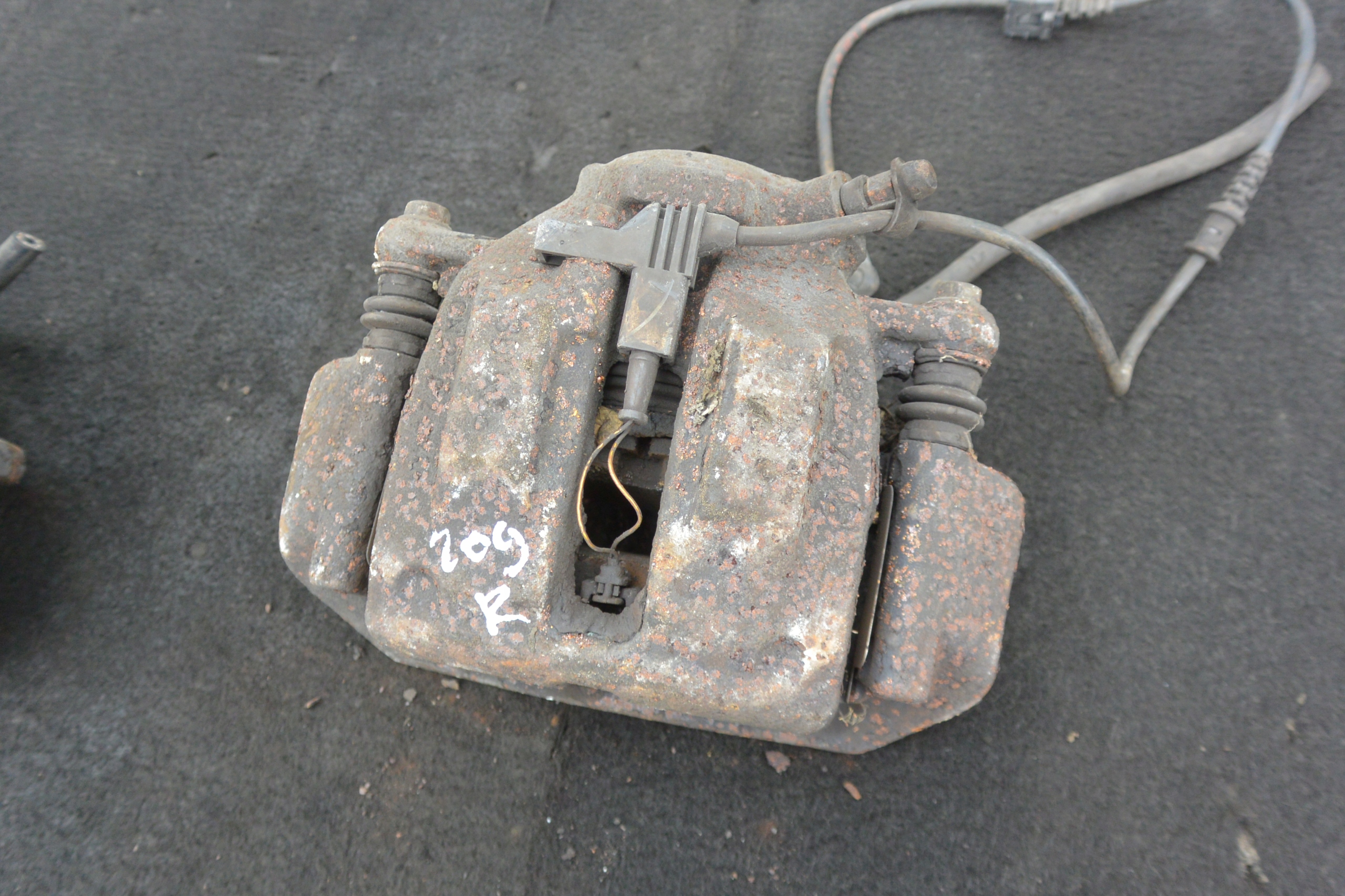 caliper brake right left front KPL MERCEDES 288x25 W203 W209