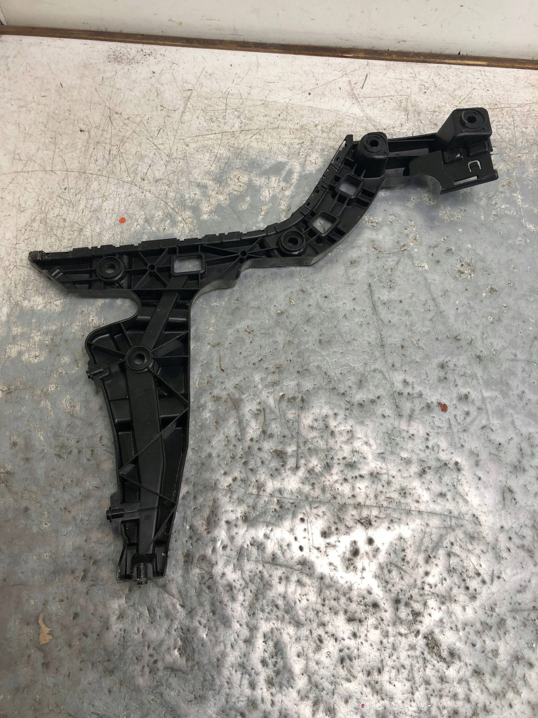 bumper bracket right rear part VW GOLF VIII KOMBI 5H9807394F