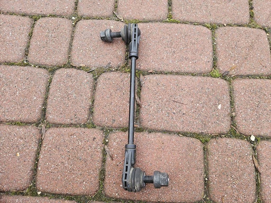 Stabilisator Spurstange links Achsträgers Opel Insignia B 84077102