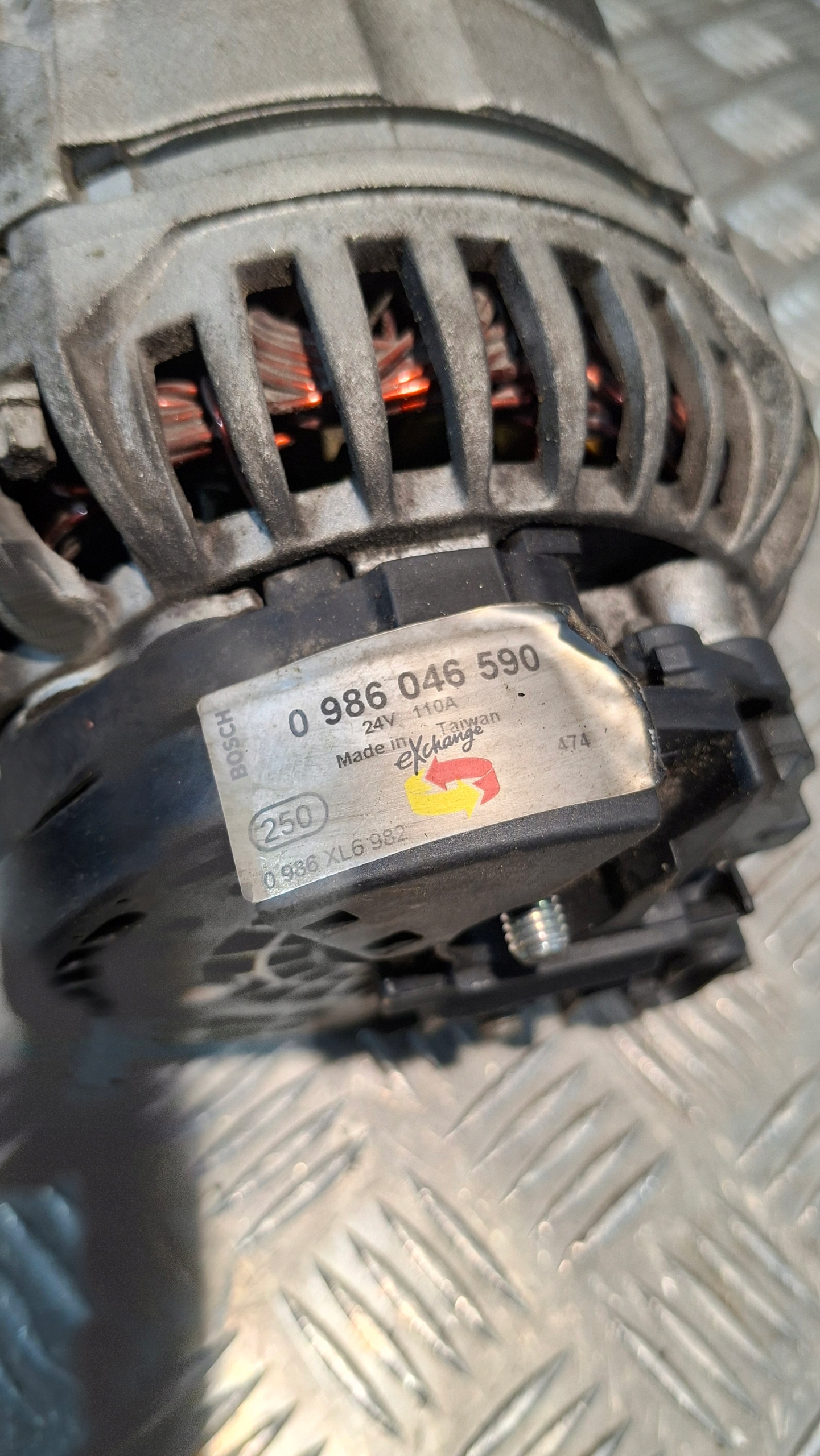alternator 24V 110A 0986046590