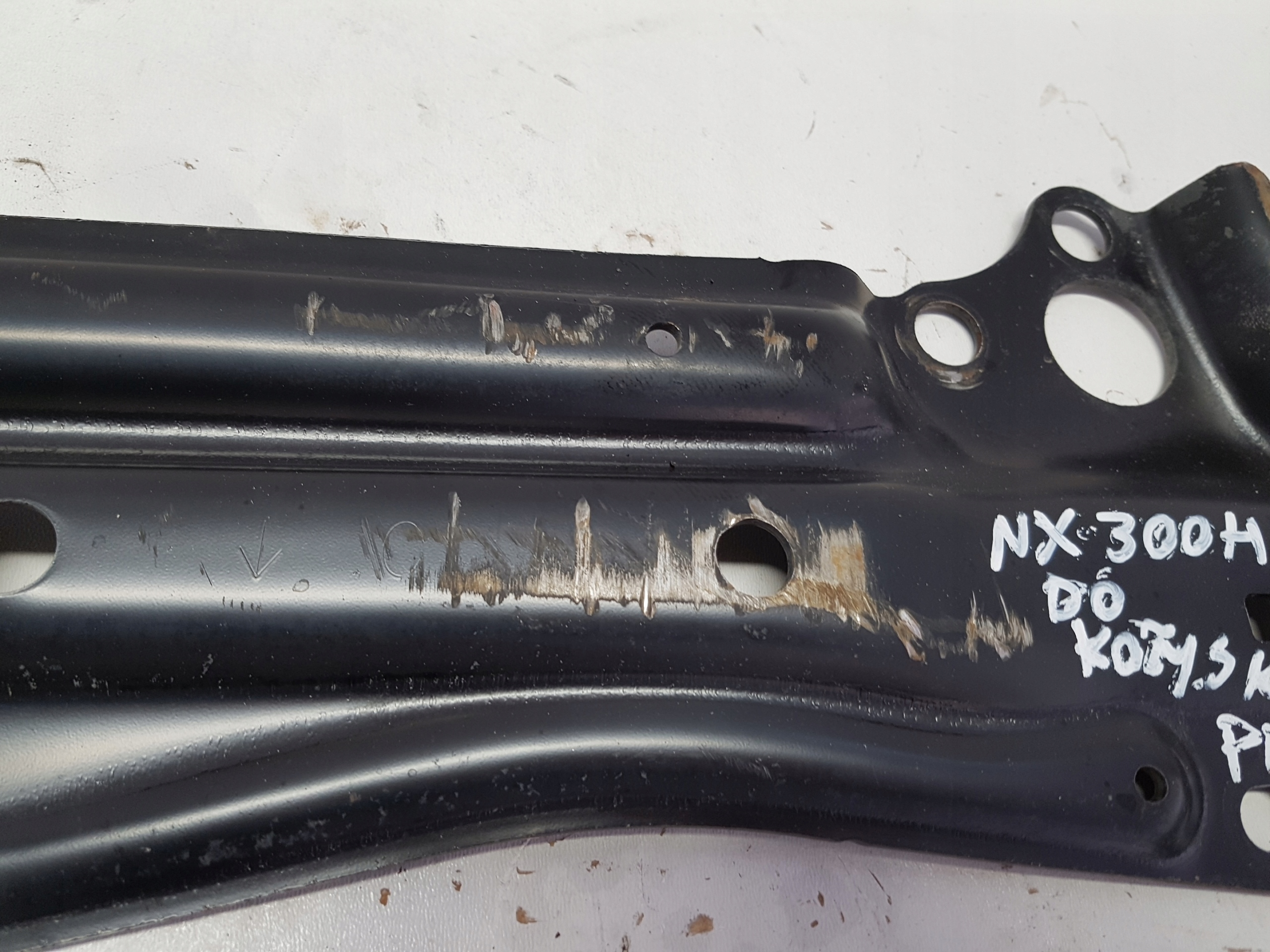 LEXUS NX 300H console holder KOLYSKI