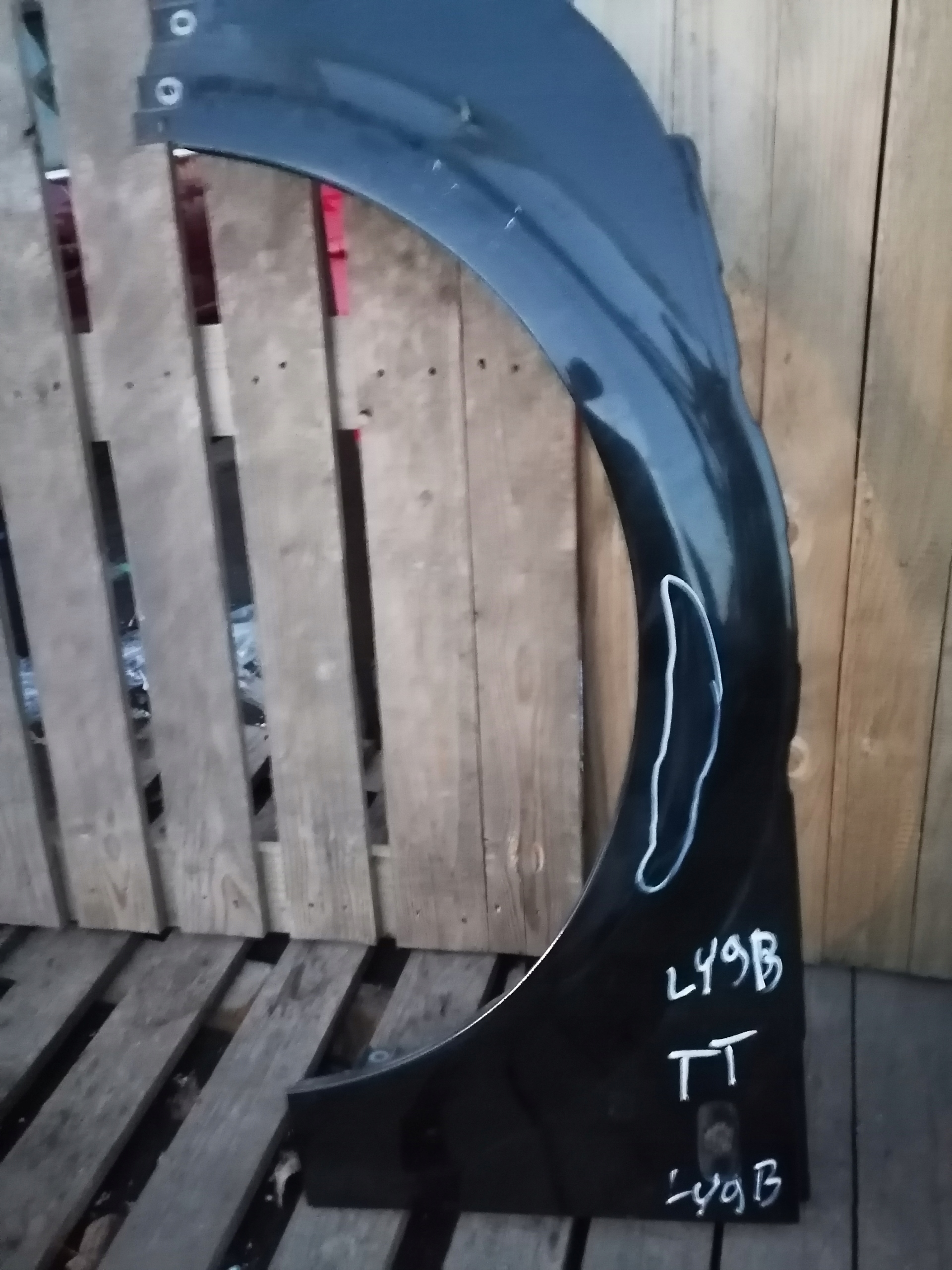 BLOTNIOK AUDI TT LY9B left rear part