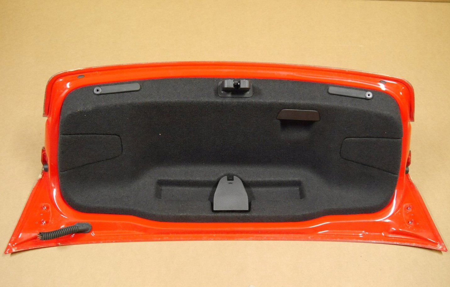 AUDI A3 8V KLAPA TYŁ CABRIO LZ3M Kolor czerwony