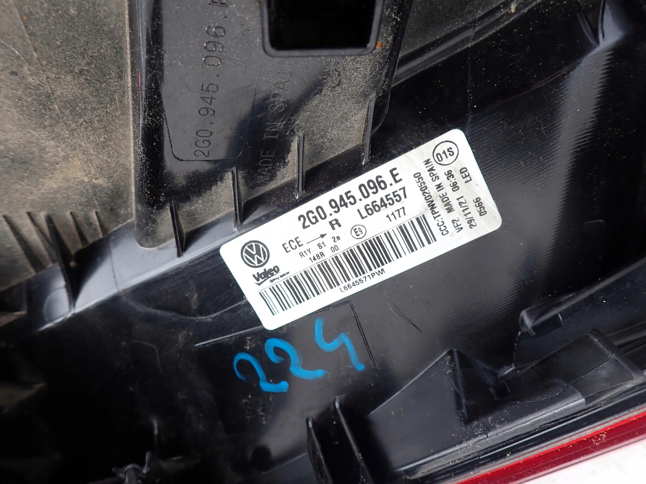 VW POLO VI 2G LIFT 21- light right rear part rear