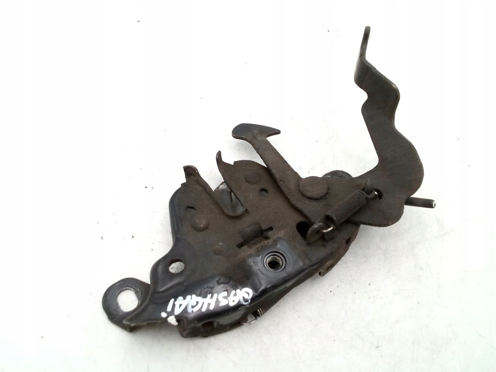 Nissan Qashqai and 1 bonnet latch lock