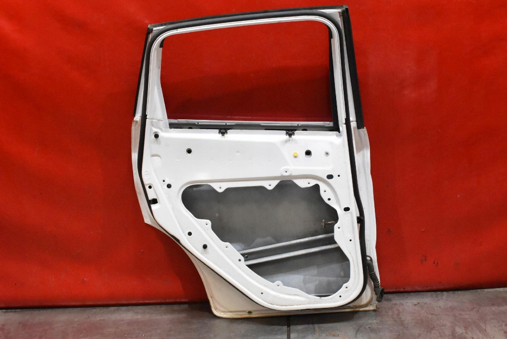 door left rear part rear. BIALE FORD KUGA MK1 and 08-13