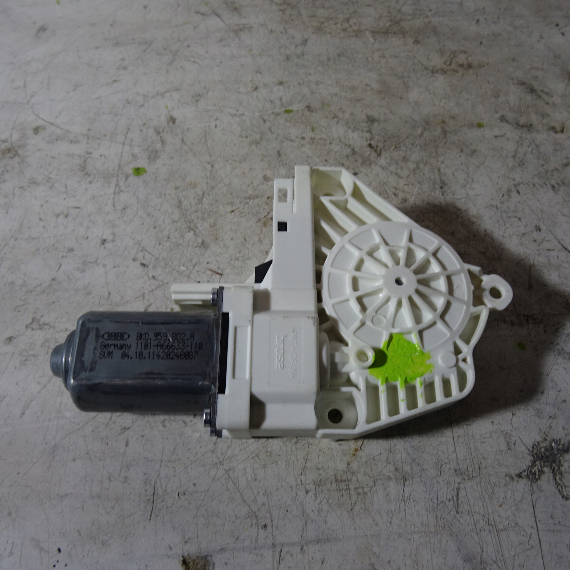 AUDI A4 B8 mini motor windows right front 8K0959802A