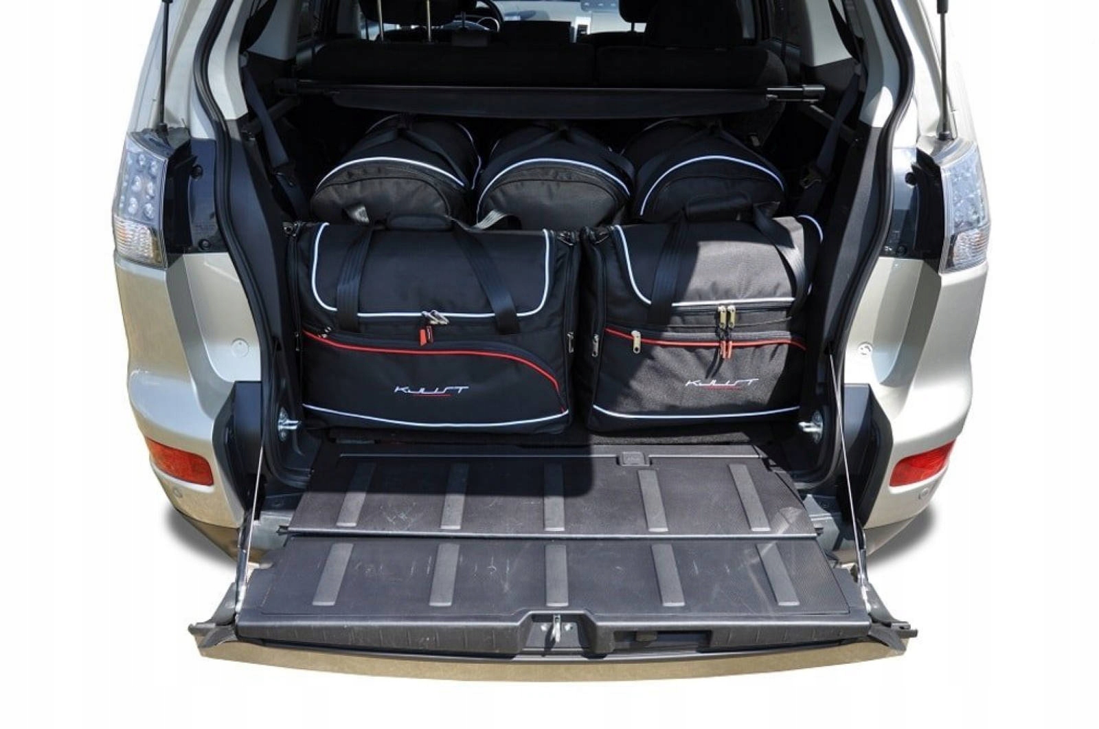 J&j Automotive Sada 5ks cestovných tašiek Aero pre Mitsubishi Outlander 20