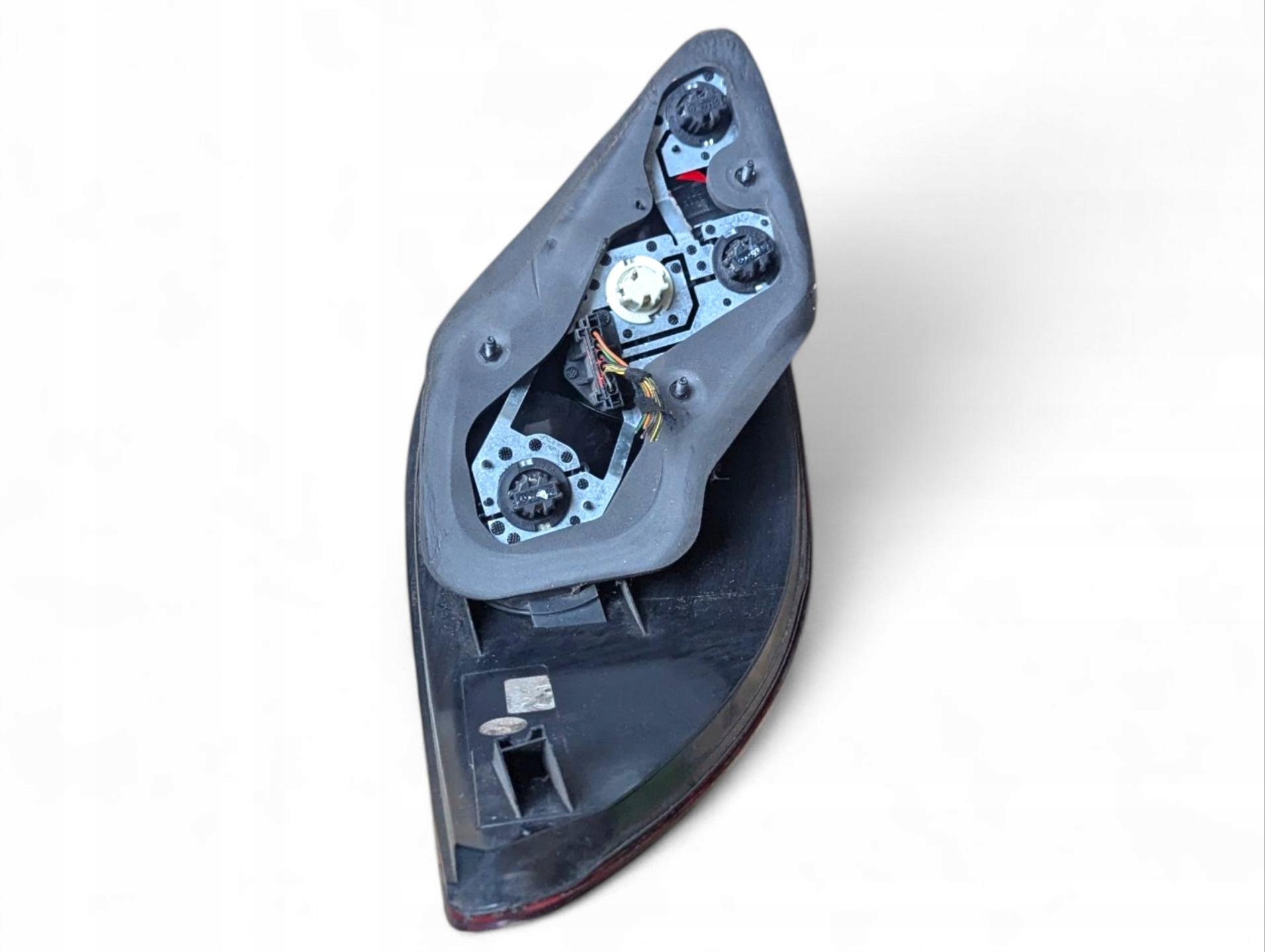 light rear right side Mercedes-Benz R W251 2006 A2518200464