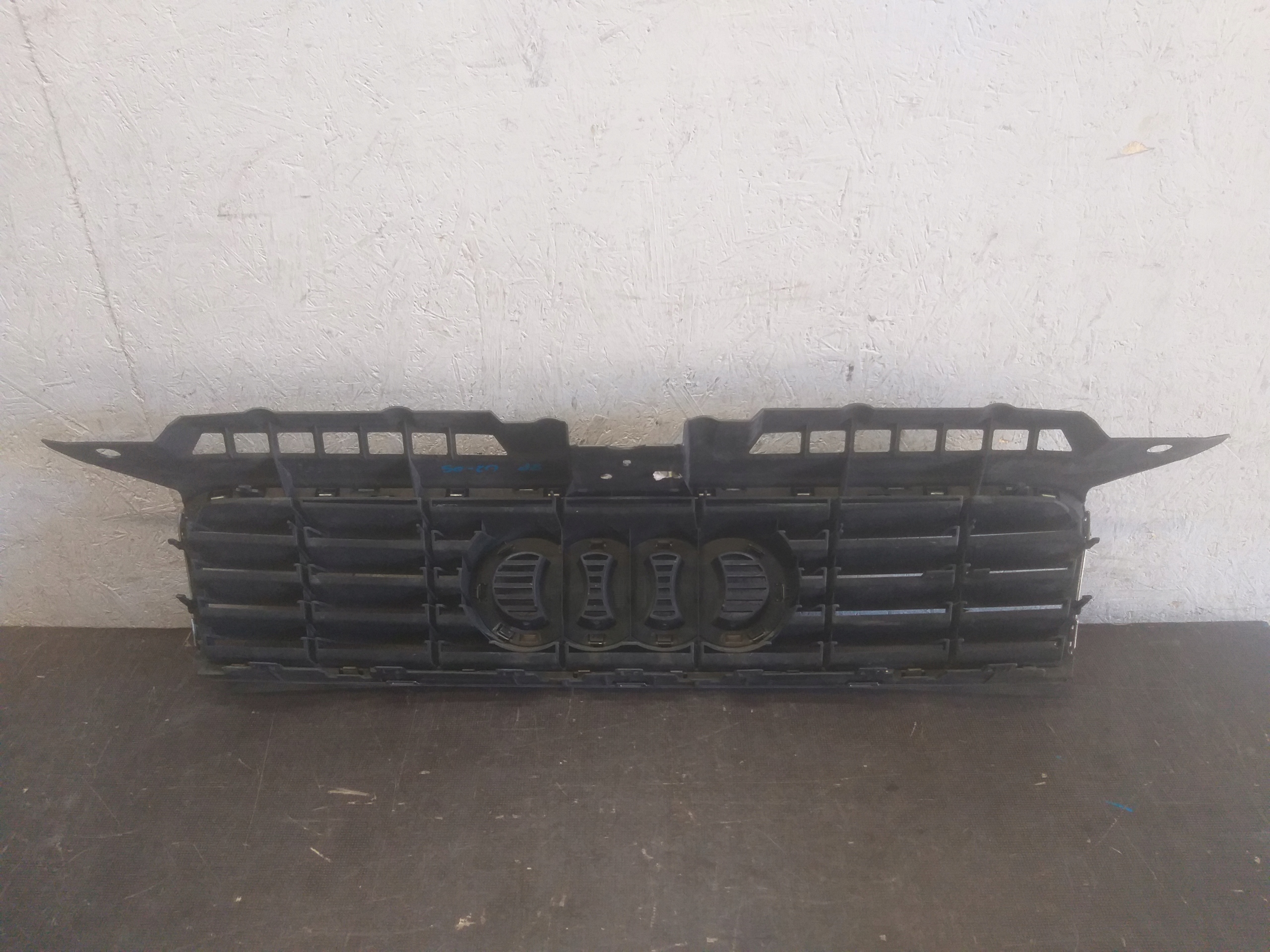 GRILLE AUDI A3 02-05 8P3853651