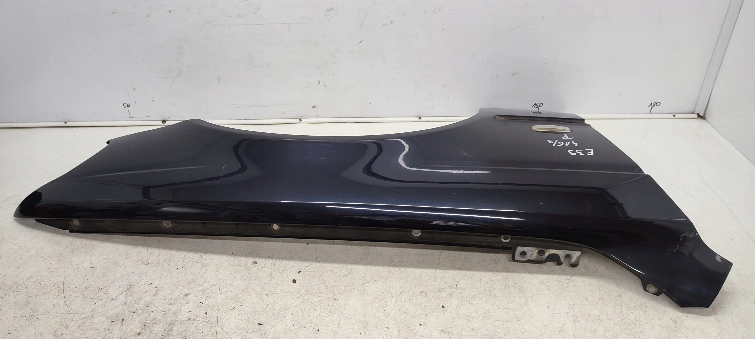 blatník pravý předek 416/9 BMW E39 m-packet