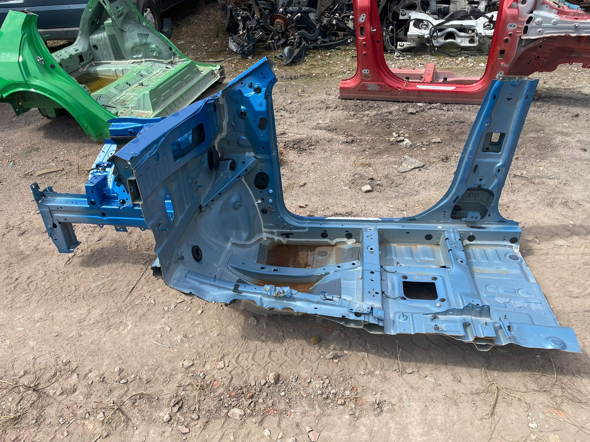 quarter pillar quarter bodywork front right Renault Rafale BIYXR