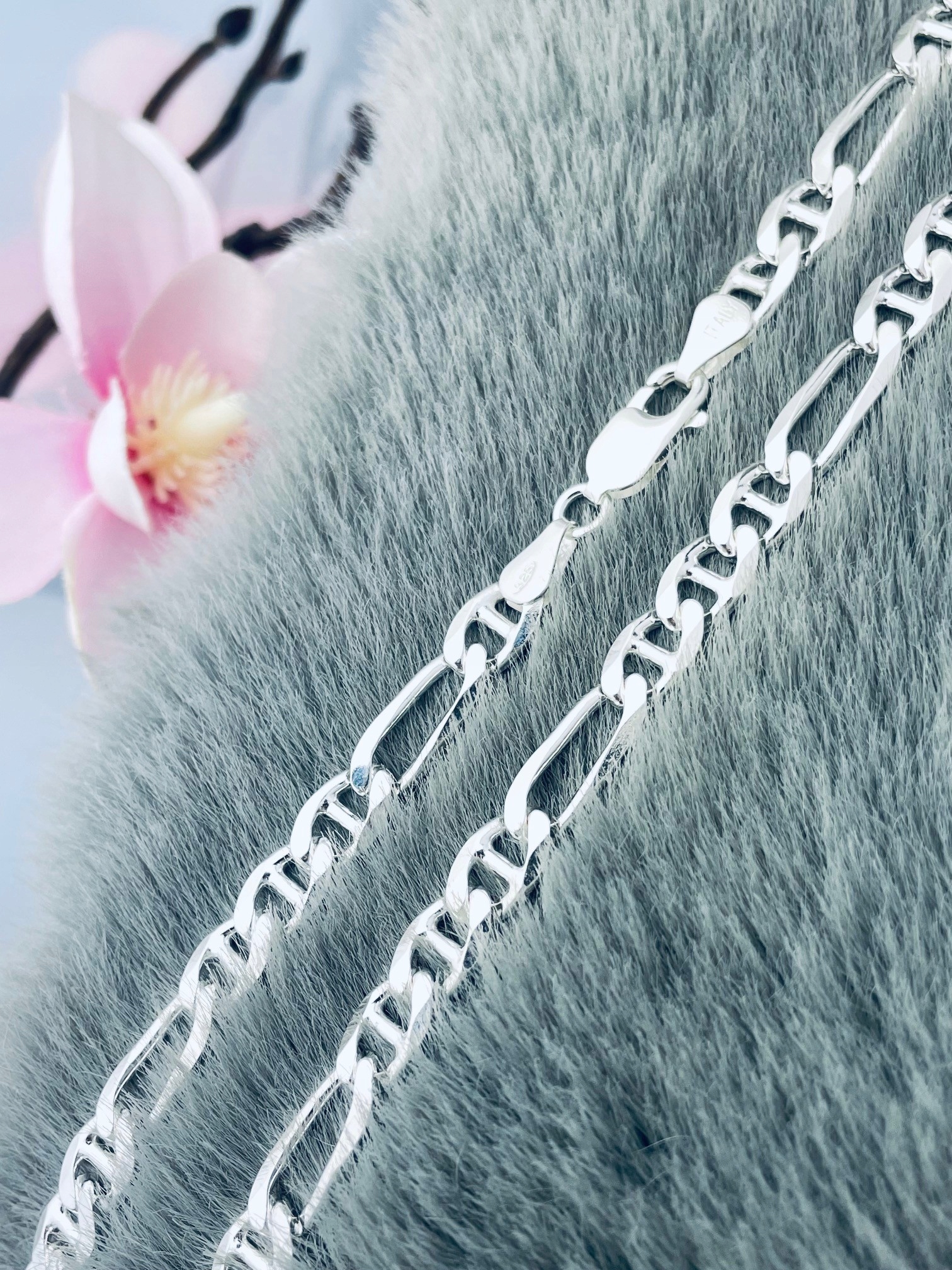 Stříbrný řetízek ozdobný figaro žebřík