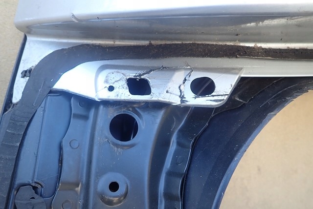 KLAPA TYŁ POKRYWA TOYOTA COROLLA E21 KOMBI 19- Producent części Toyota OE