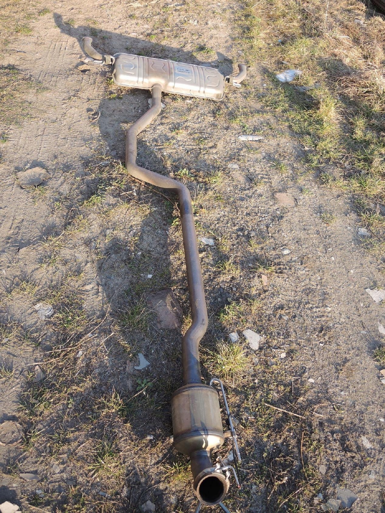 MERCEDES КЛА 180i W117 ГЛУШНИК КОМПЛЕКТ A2464913700