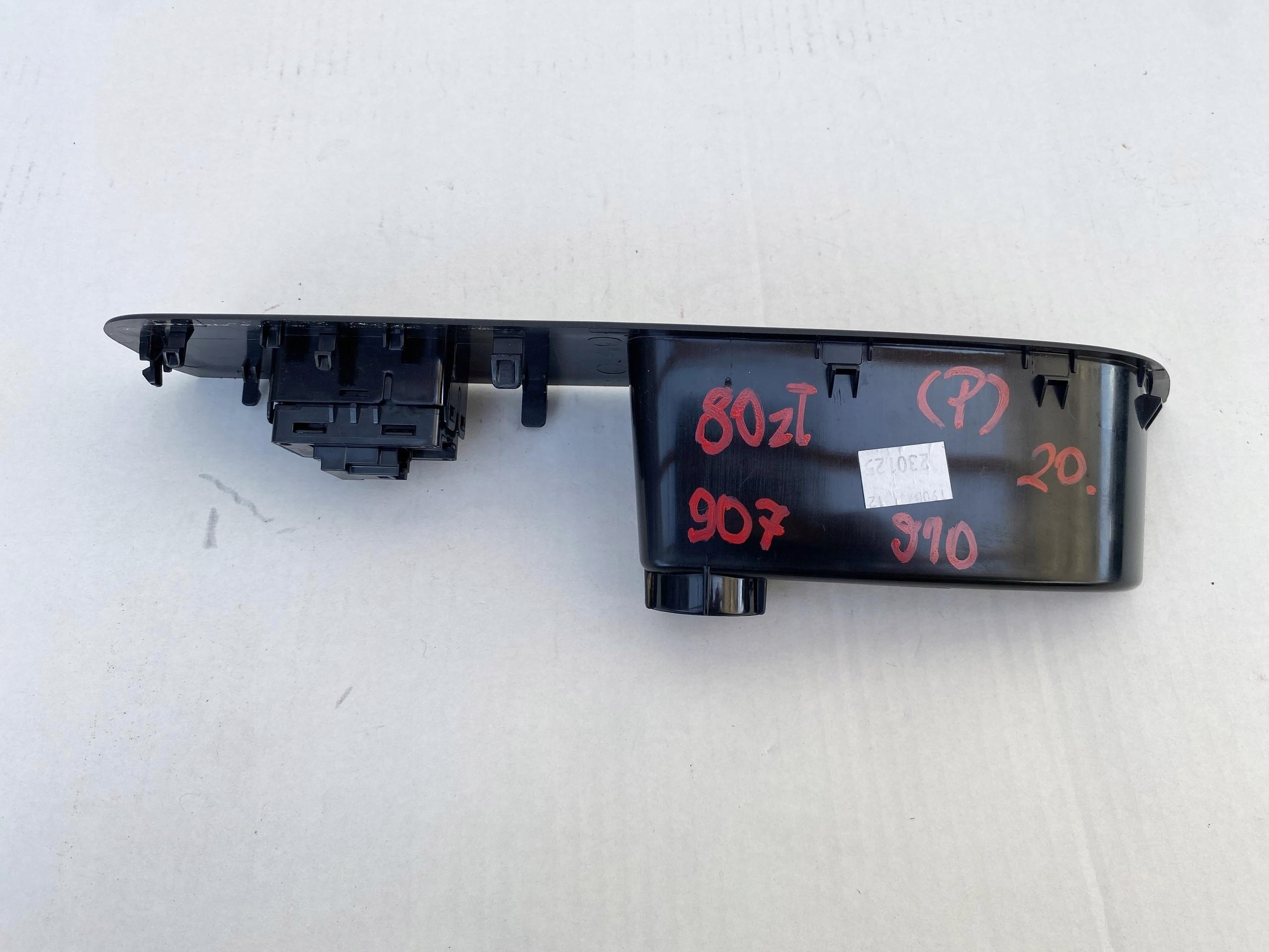 SPRINTER 907 910 17- control panel windows right of the passenger A9077220900 ORYG
