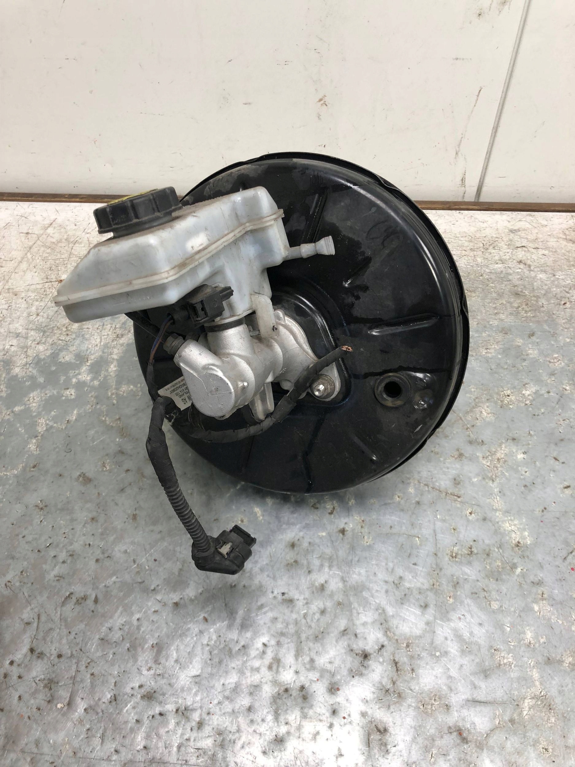 Servo Bremse VW TOURAN III 5QH614105