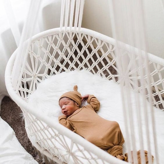 KOŁYSKA WISZĄCA ŁÓŻECZKO BOHO Z PODUSZKĄ MATERACEM KOSZ MAKRAMA GONDOLA Materiał dominujący inny