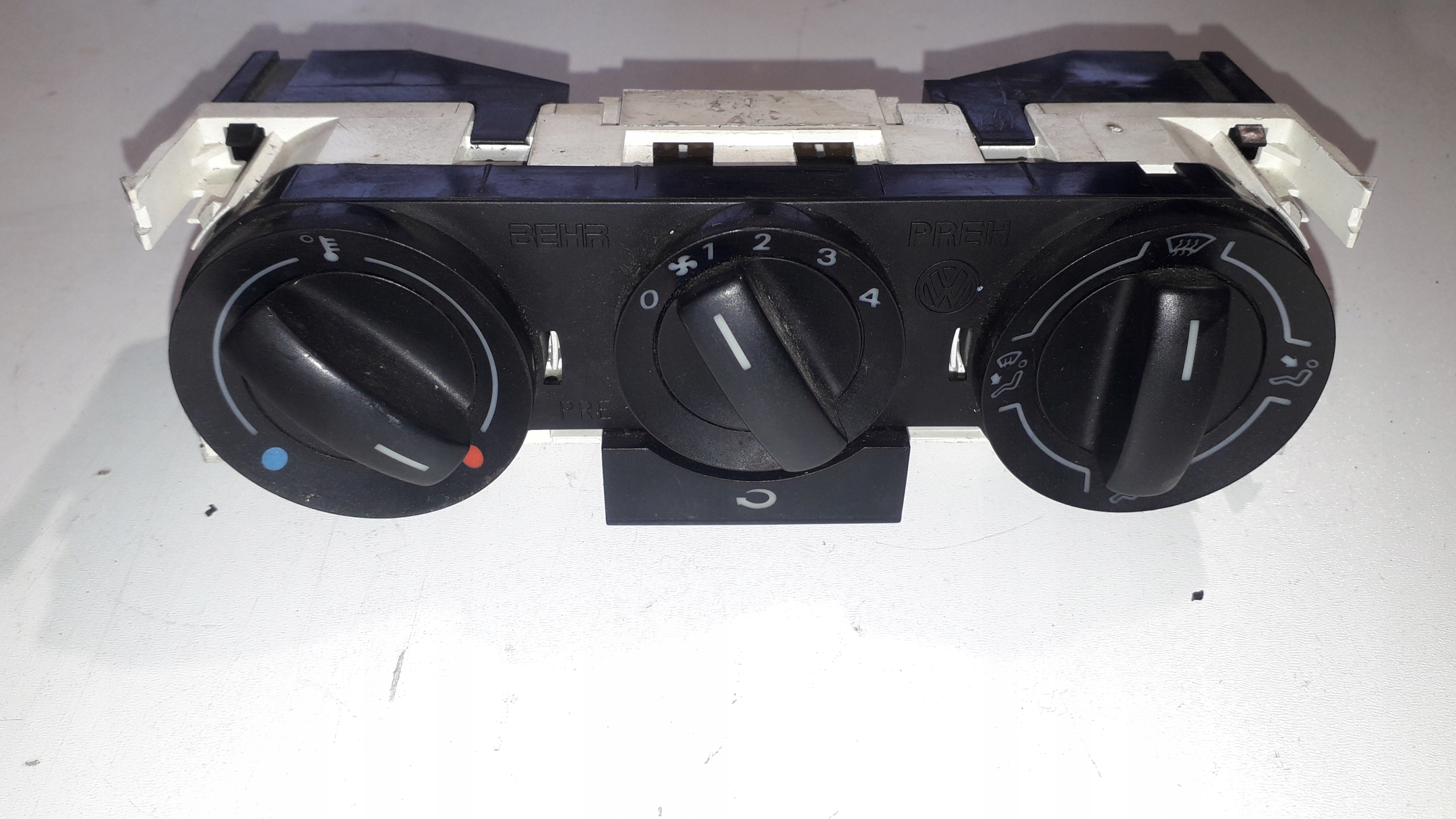 VW POLO 6Q 6QO PANEL AC BOUCHES BUSES