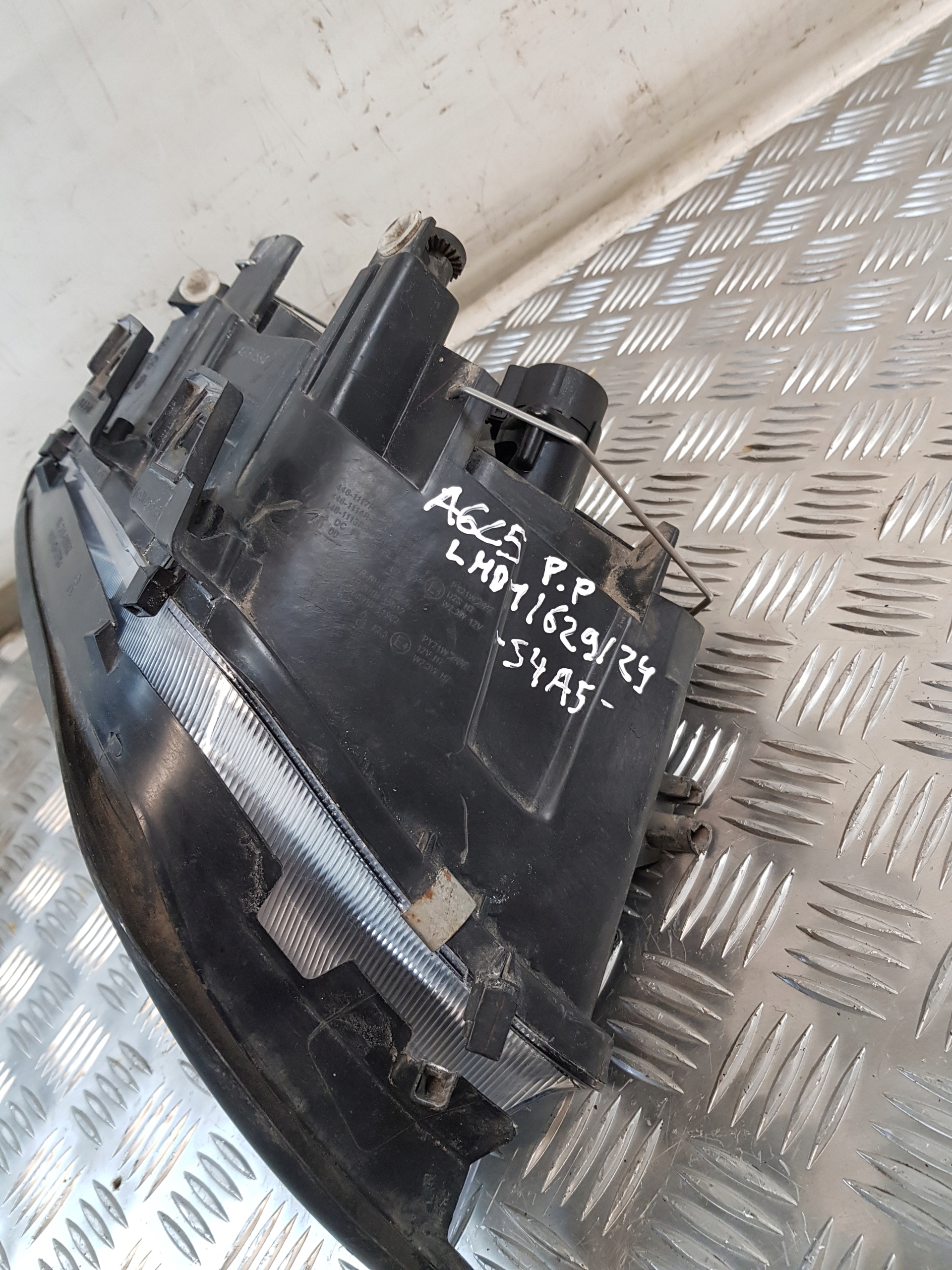 AUDI A6 C5 04R- light right front DEPO EUROPA