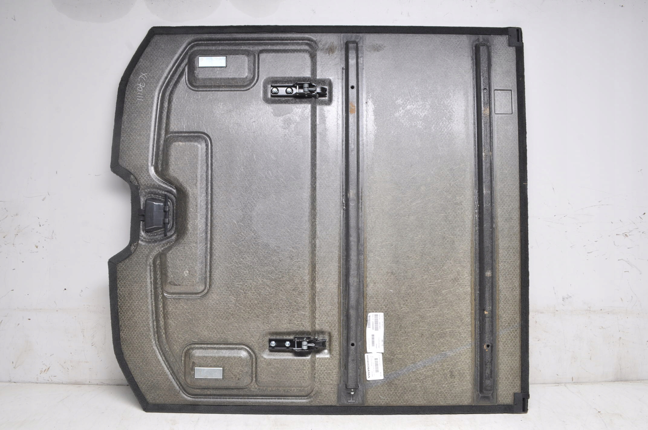 volvo XC70 II багажника 39813844