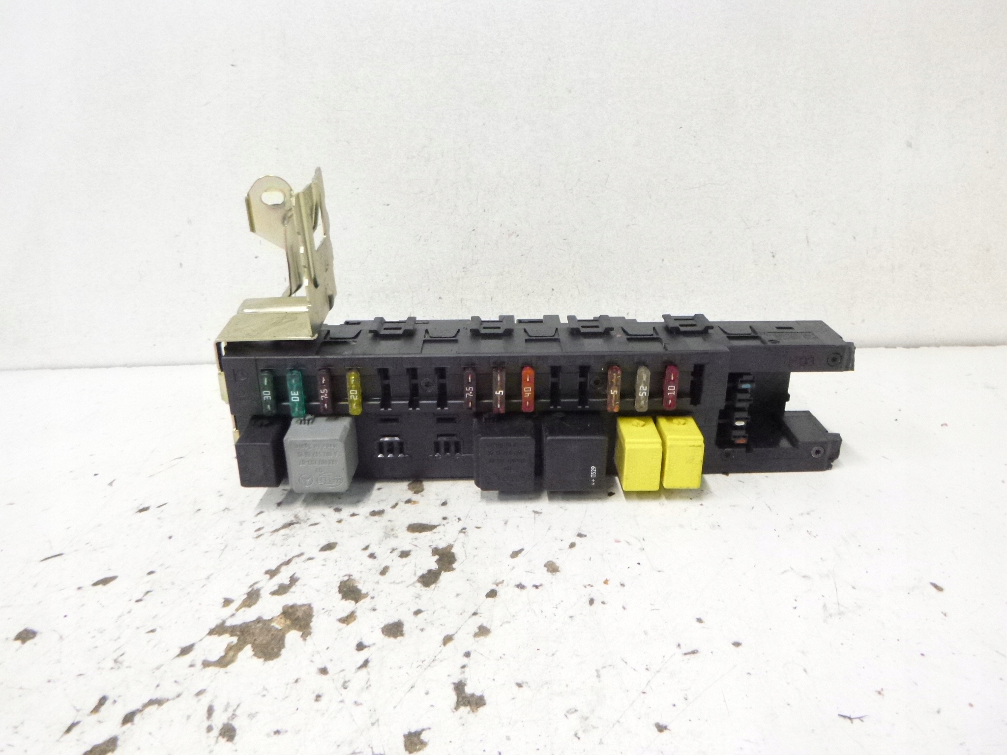 module control unit module SAM Mercedes W203 1.8 2003r. 2035452401