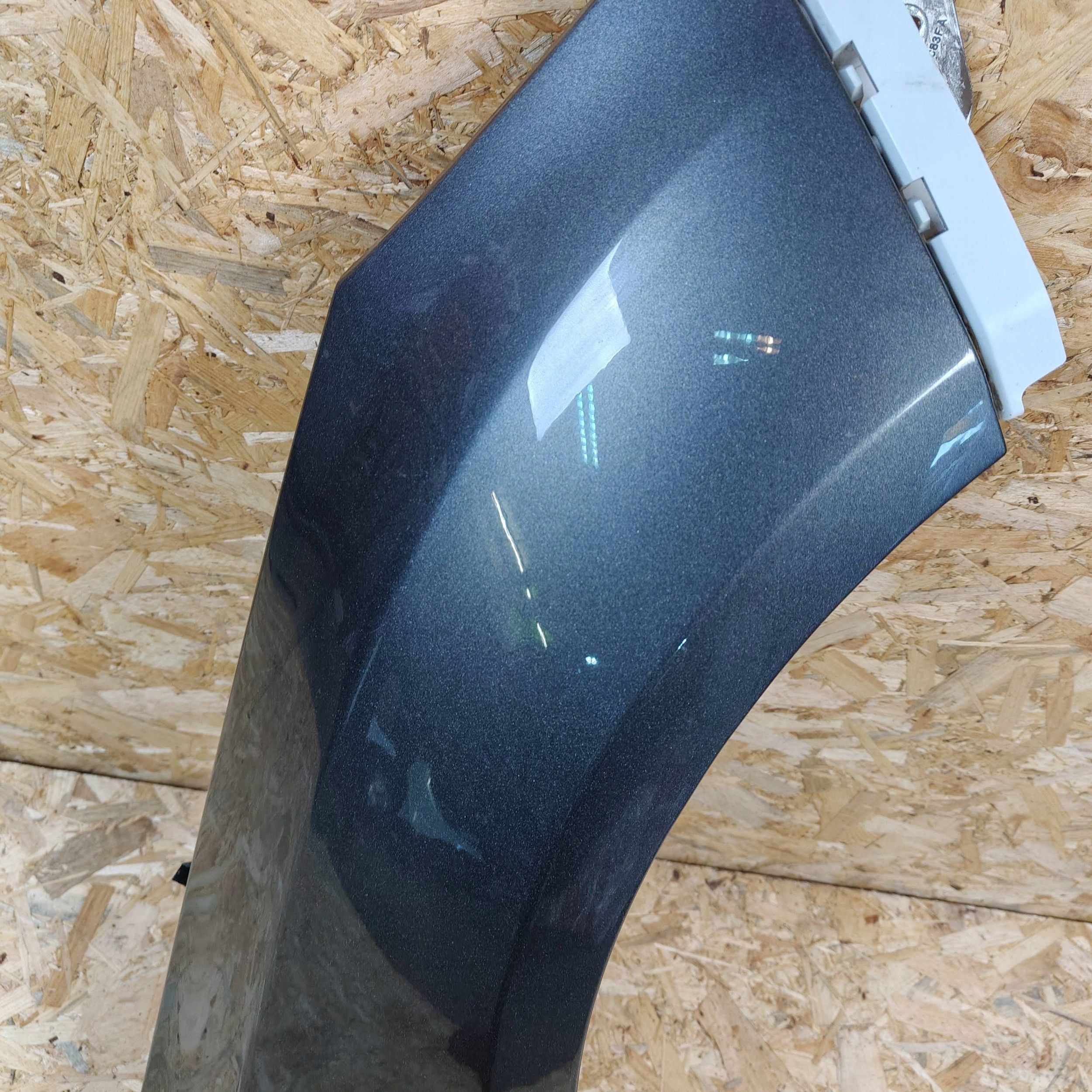 fender front side right Ford Focus MK3 2017