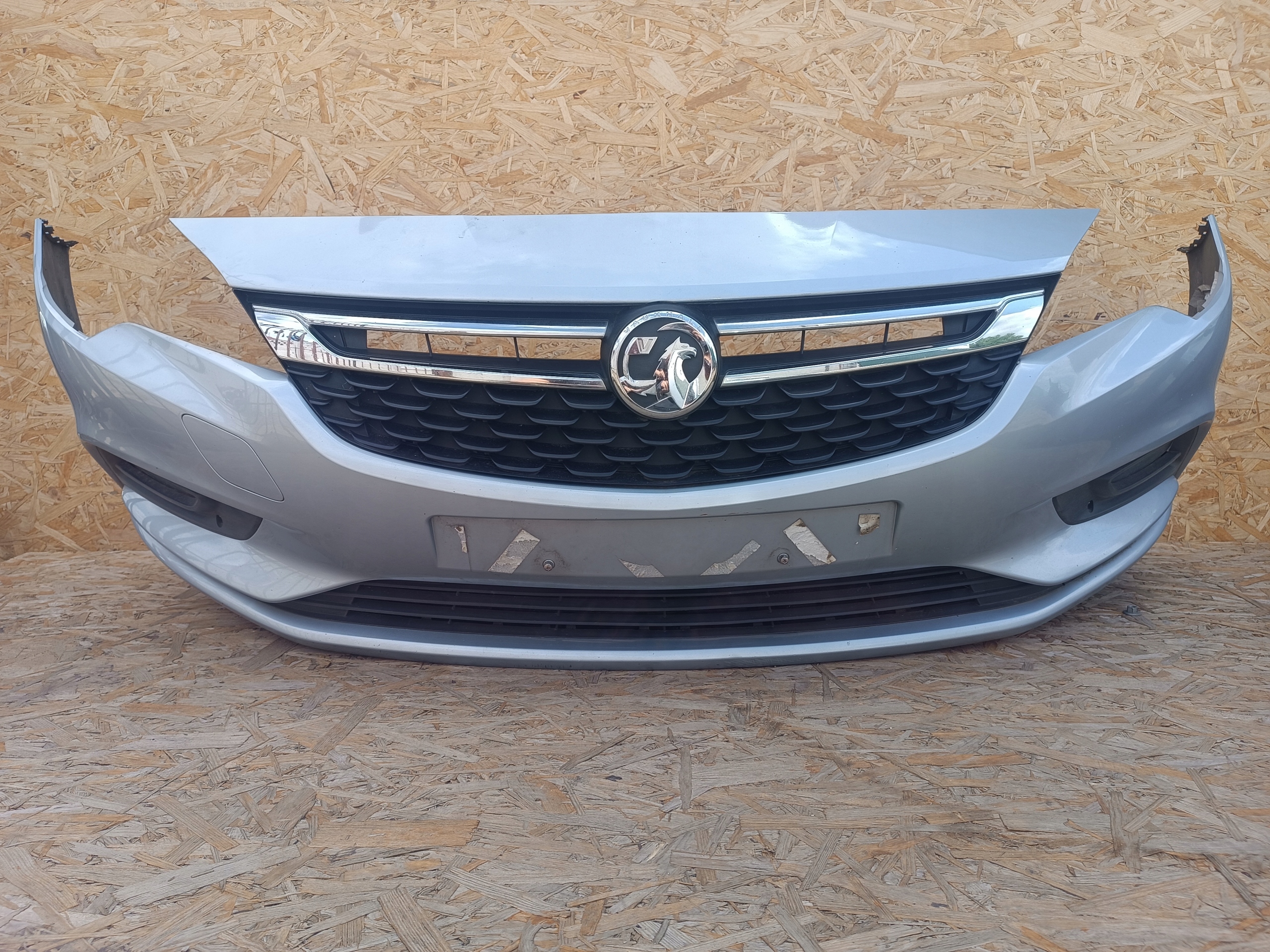 front bumper front OPEL ASTRA K V NUMER LAKIERU Z189