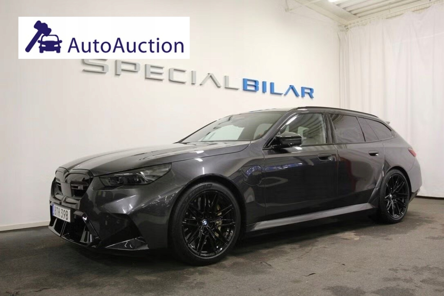 BMW M5 Touring Ultimate Package 2025 4.4 Hybryda Plug-in 728KM