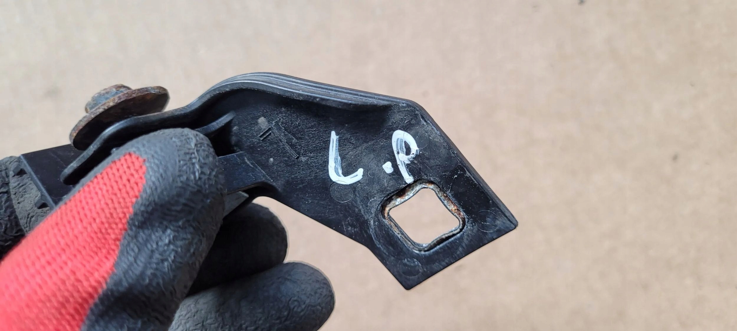 A7 4G bracket holder lights left left front