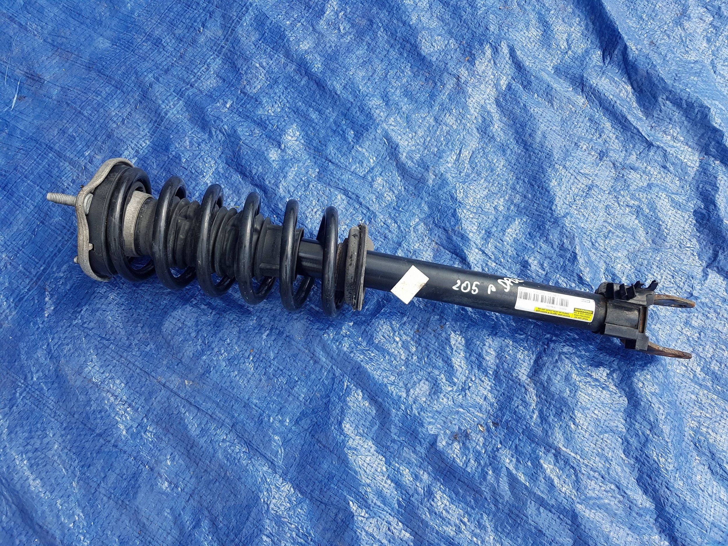 shock absorber front front right left Mercedes C W205 2053200613